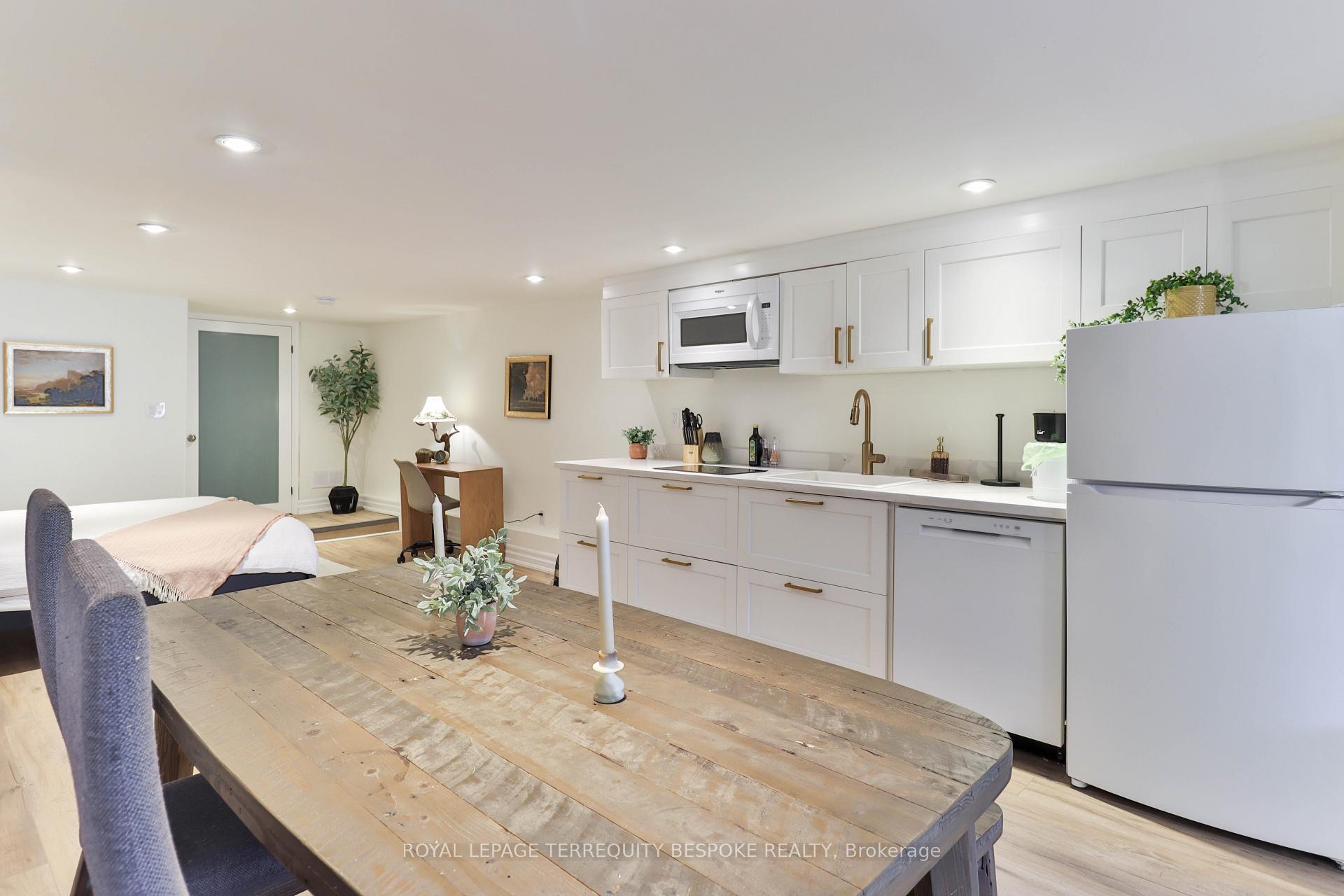 Photo 9 of Unit lower, 39 Lappin Avenue, Toronto, Dovercourt-Wallace Emerson-Junction — HOMEH