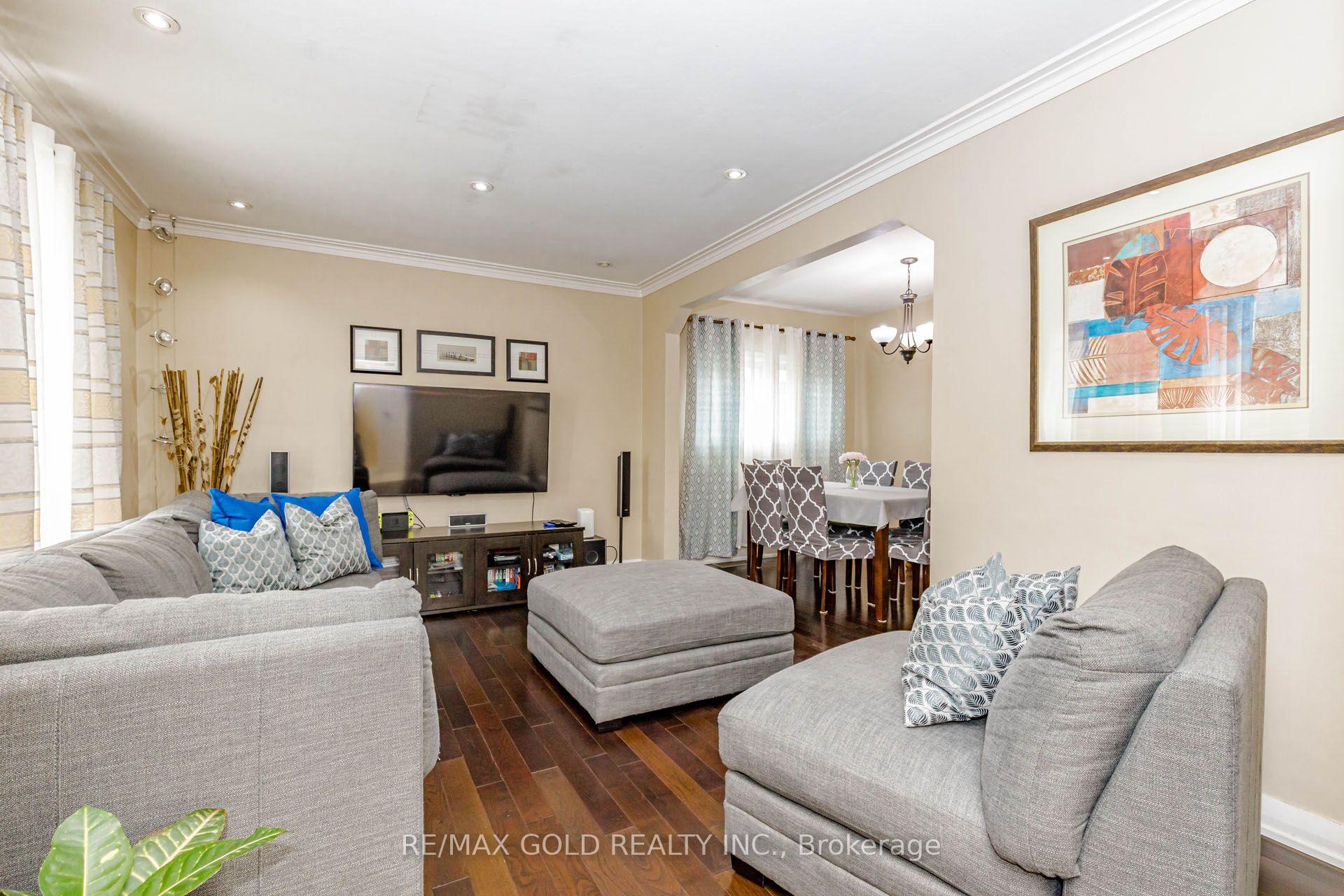 Photo 8 of 23 Rensburg Drive, Scarborough, Ionview — HOMEH