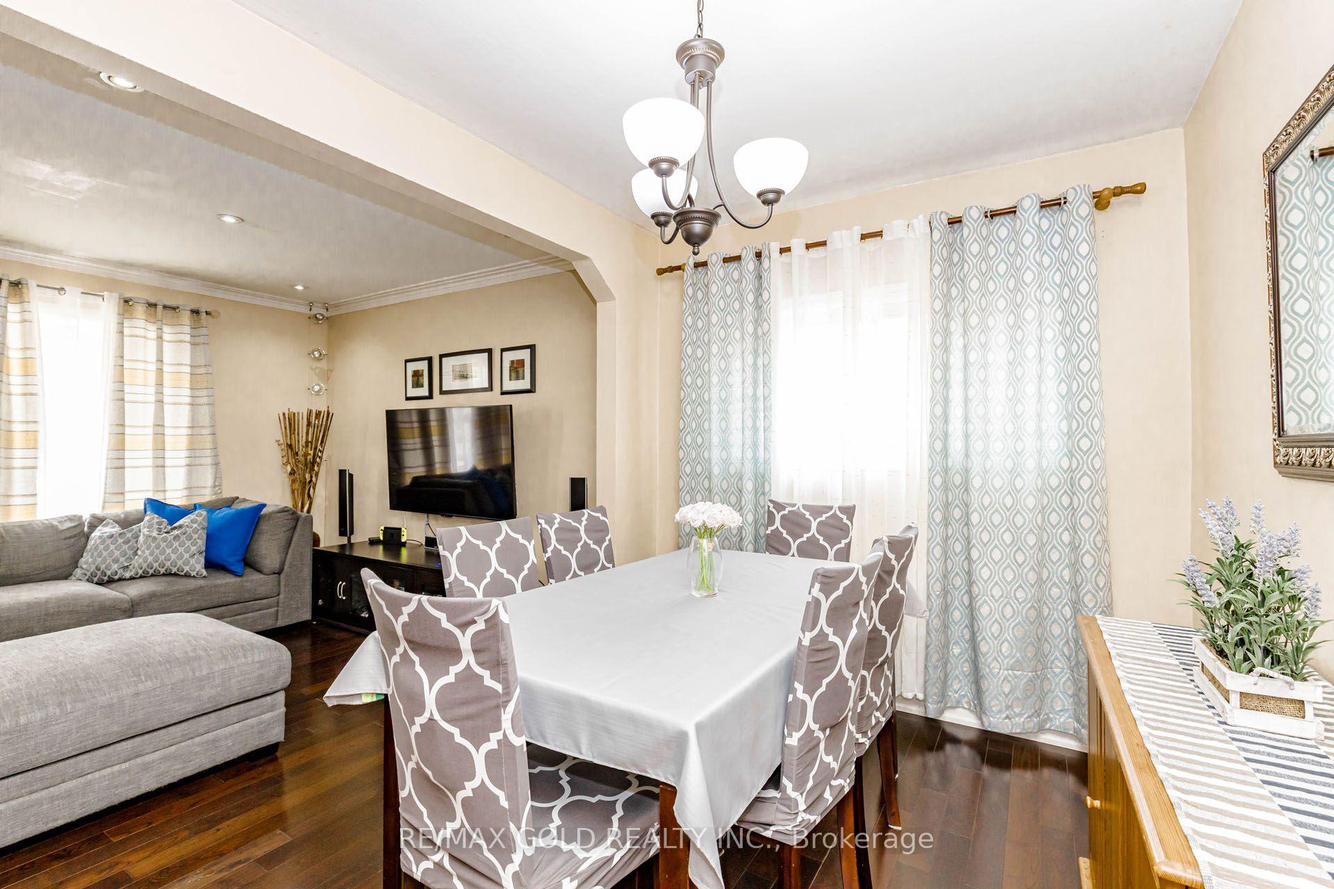 Photo 12 of 23 Rensburg Drive, Scarborough, Ionview — HOMEH