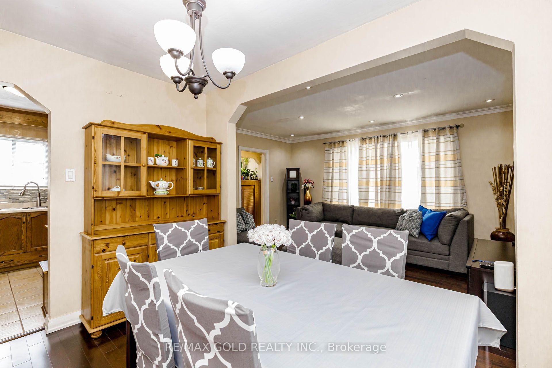 Photo 13 of 23 Rensburg Drive, Scarborough, Ionview — HOMEH