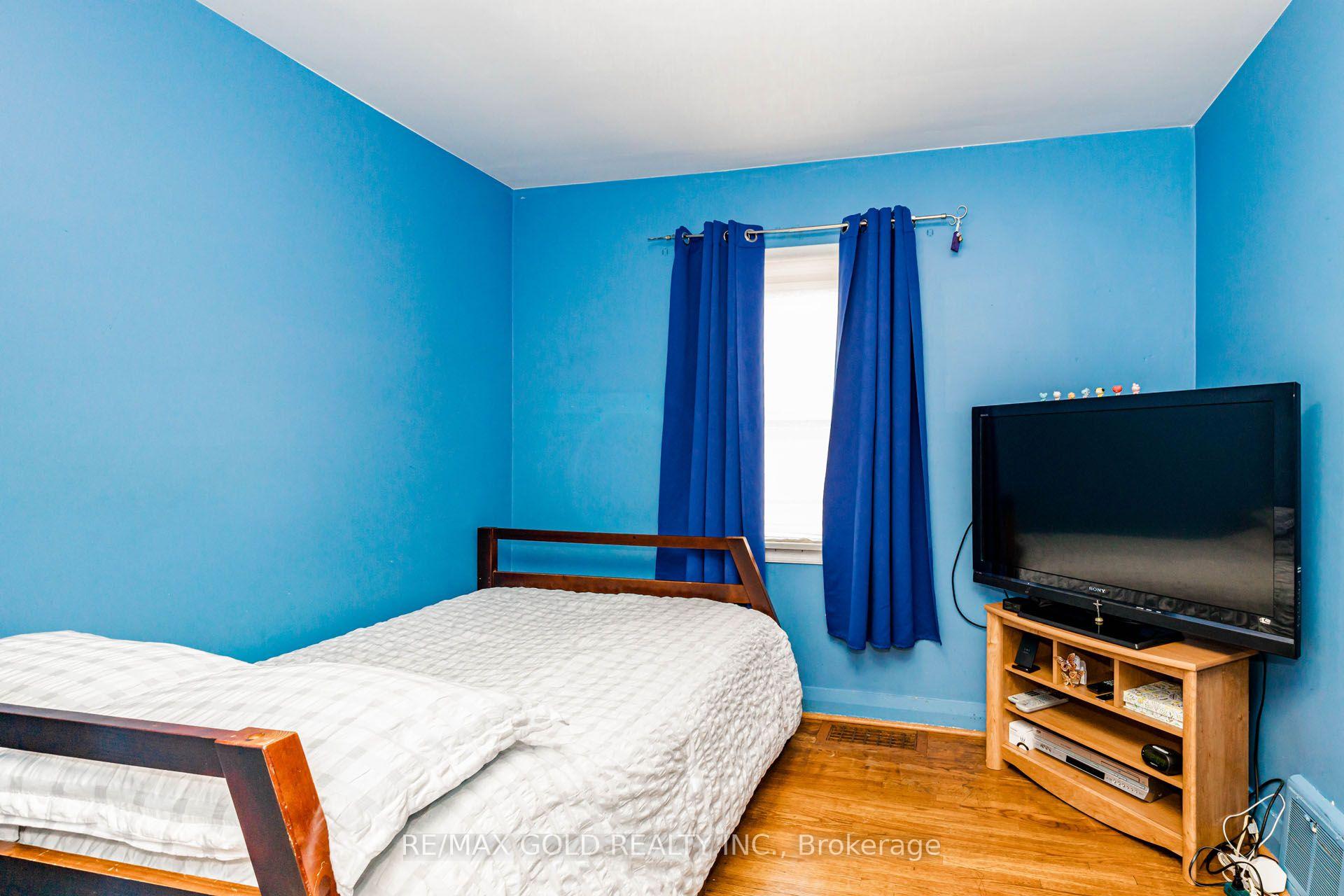 Photo 27 of 23 Rensburg Drive, Scarborough, Ionview — HOMEH