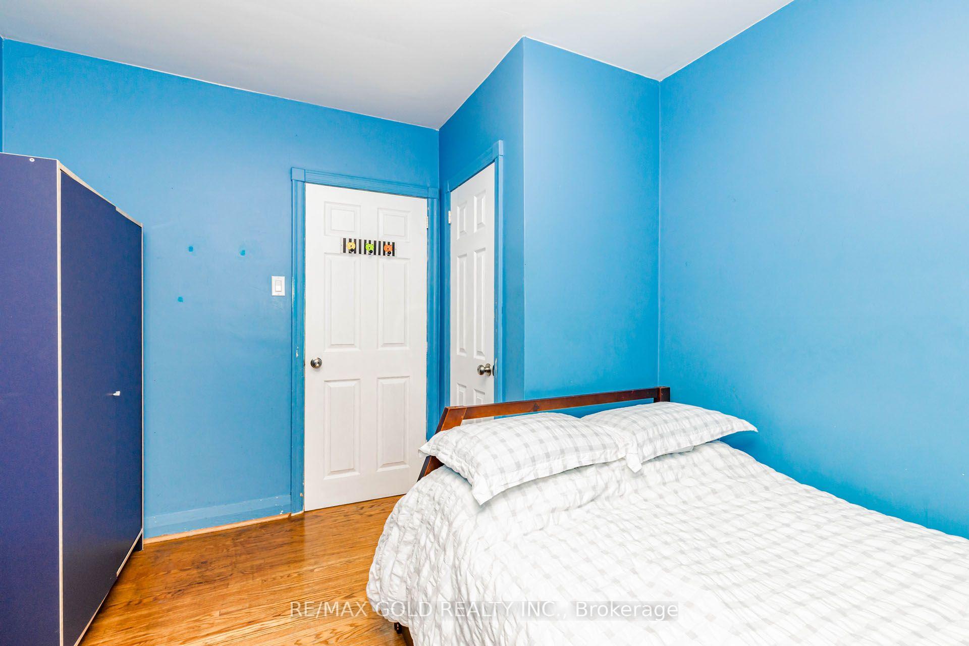 Photo 28 of 23 Rensburg Drive, Scarborough, Ionview — HOMEH