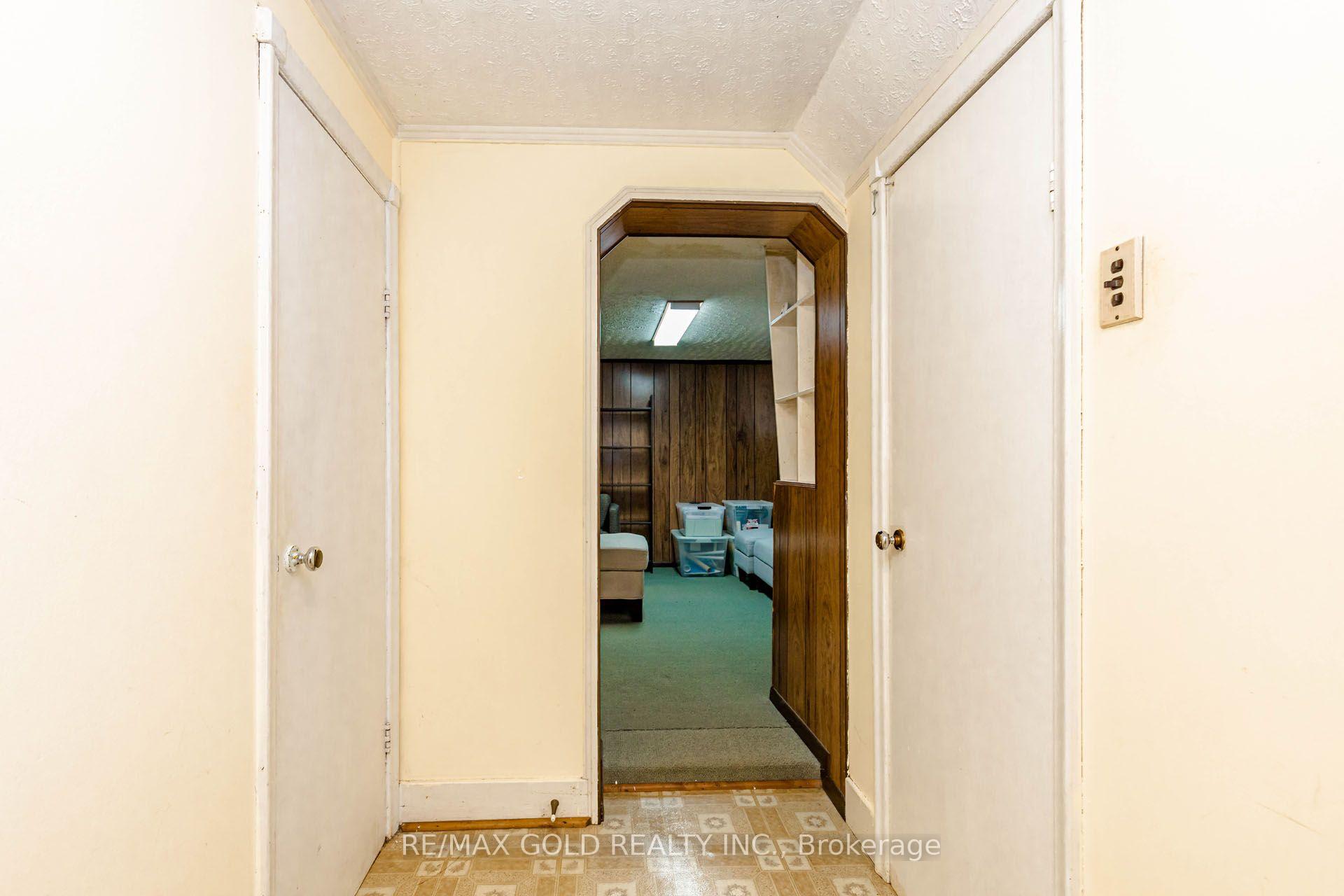 Photo 37 of 23 Rensburg Drive, Scarborough, Ionview — HOMEH