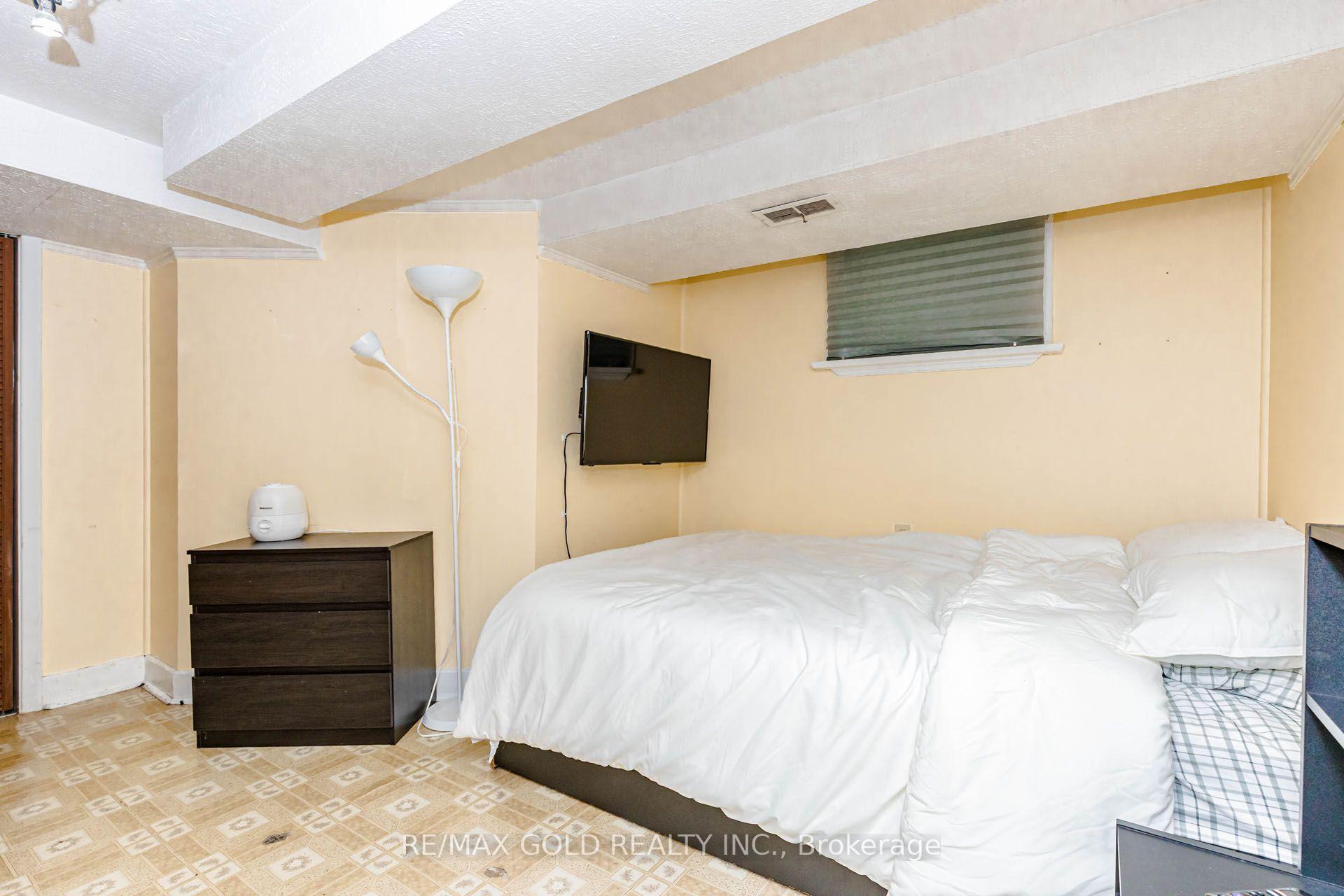 Photo 43 of 23 Rensburg Drive, Scarborough, Ionview — HOMEH