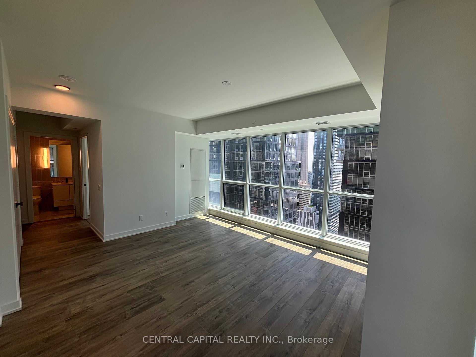 Photo 2 of Unit 3003, 327 King Street W, Toronto, Waterfront Communities — HOMEH