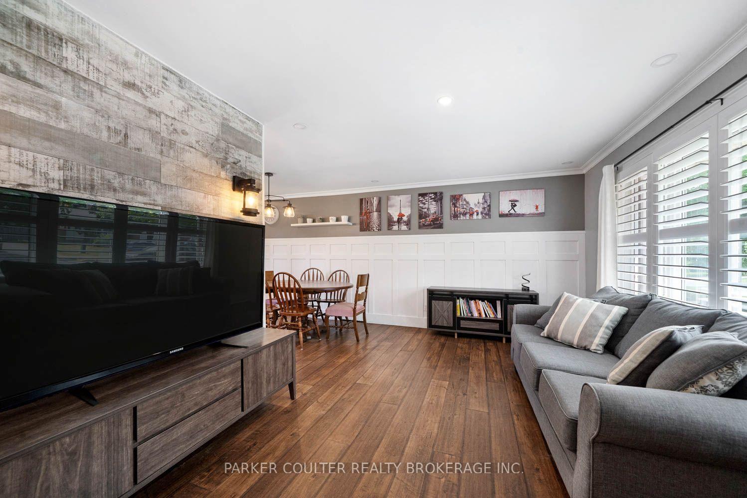 Photo 5 of 17 Harding Avenue, Barrie, Cundles East — HOMEH
