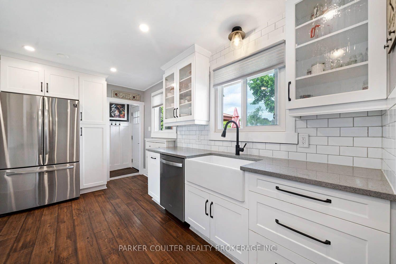 Photo 10 of 17 Harding Avenue, Barrie, Cundles East — HOMEH