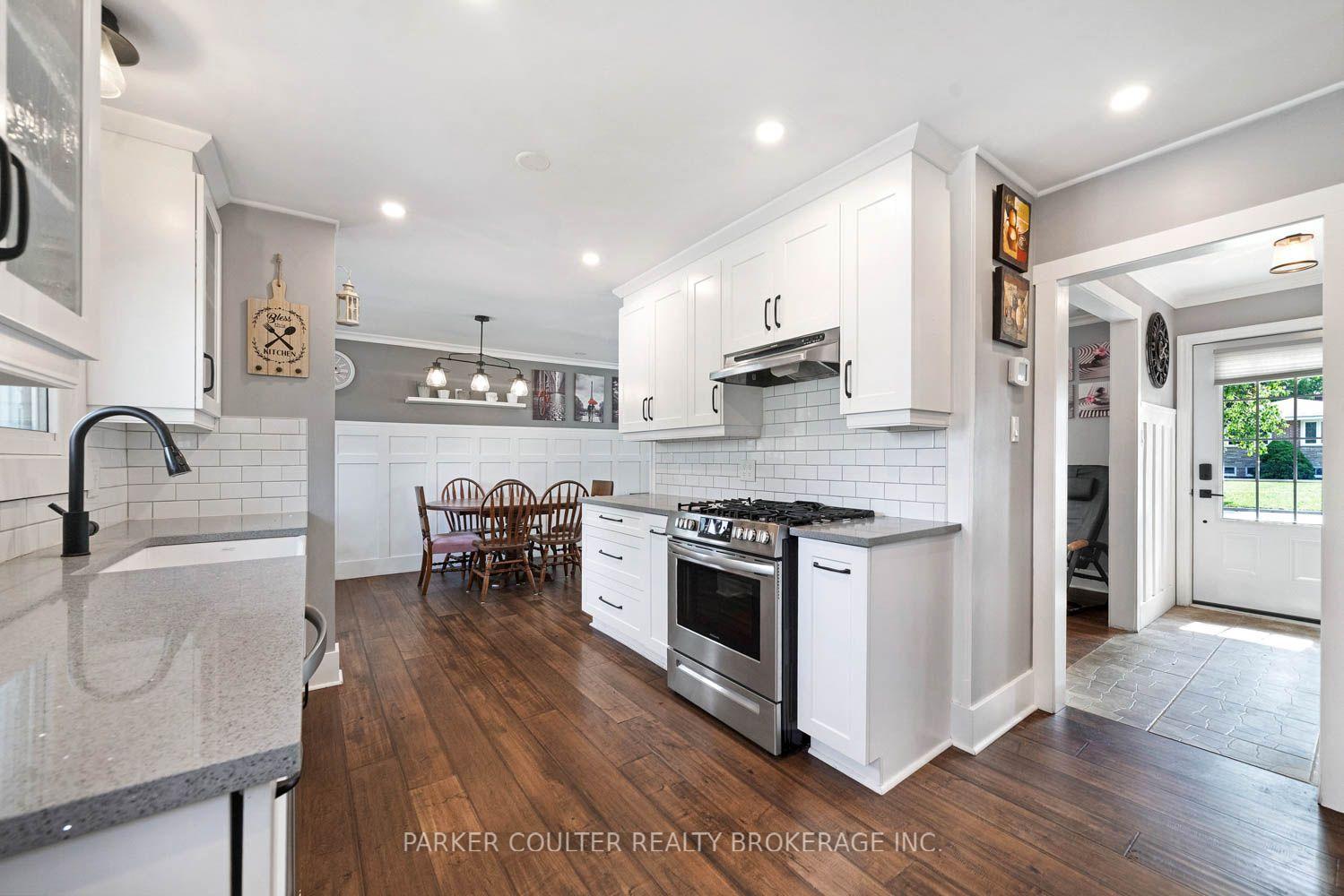 Photo 11 of 17 Harding Avenue, Barrie, Cundles East — HOMEH