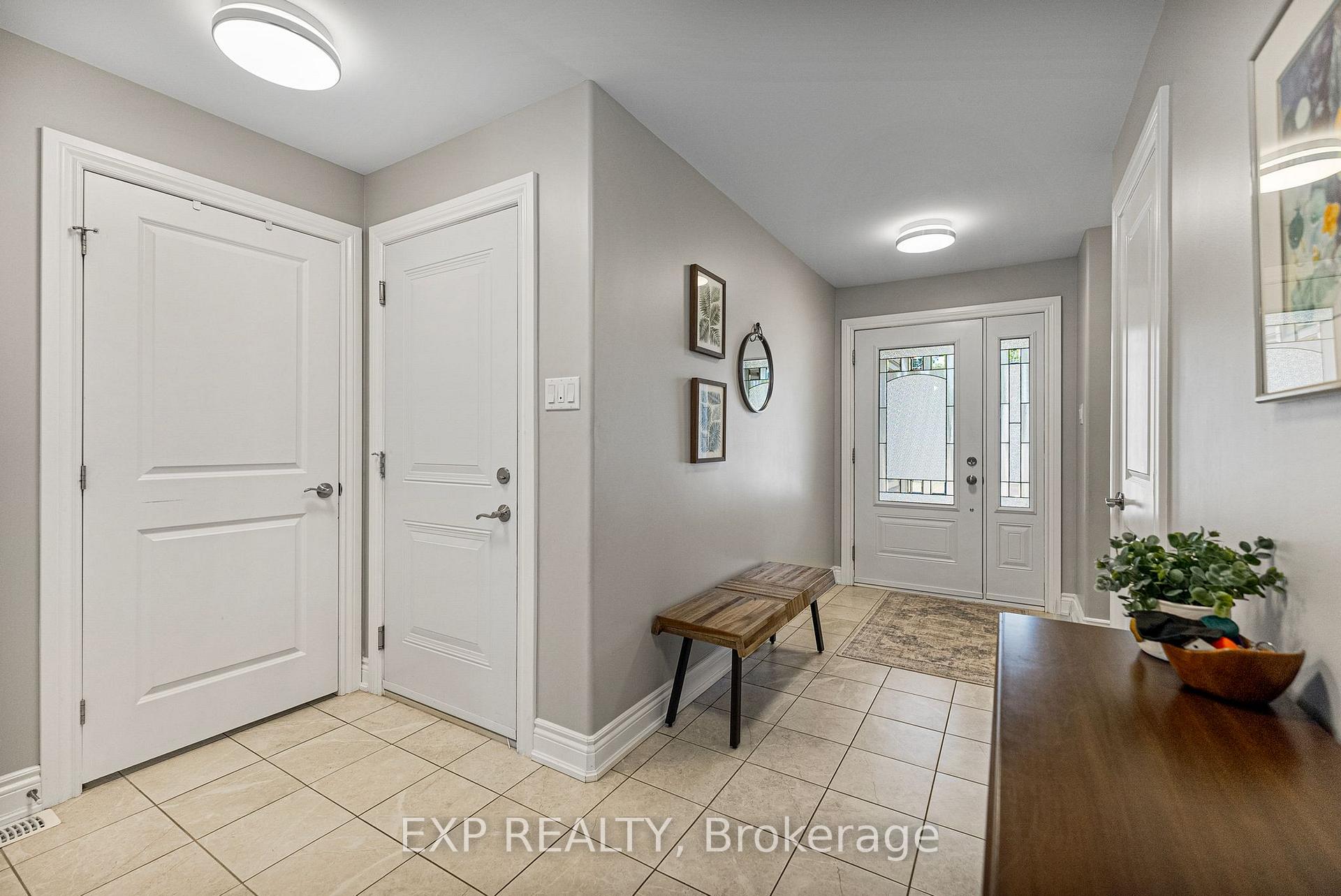 Photo 9 of 511 Coleraine Drive, Renfrew, Renfrew — HOMEH