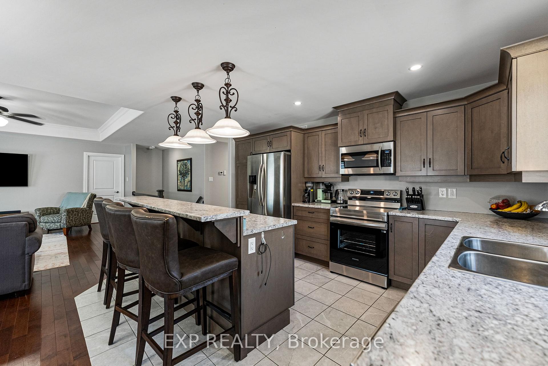 Photo 14 of 511 Coleraine Drive, Renfrew, Renfrew — HOMEH