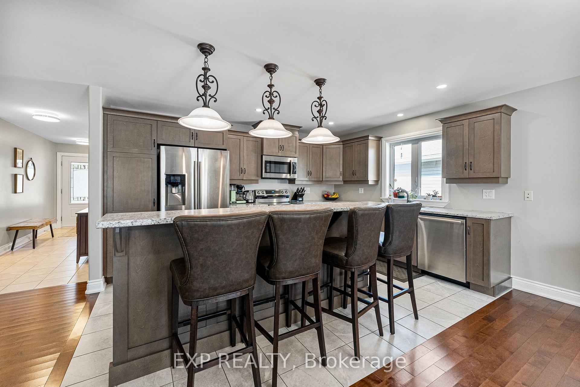 Photo 15 of 511 Coleraine Drive, Renfrew, Renfrew — HOMEH