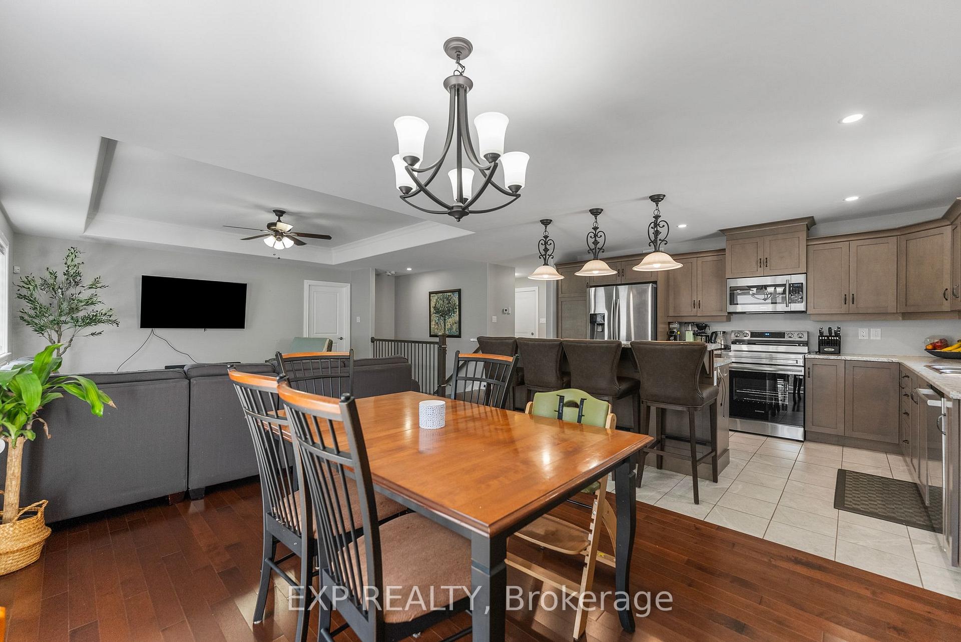 Photo 18 of 511 Coleraine Drive, Renfrew, Renfrew — HOMEH