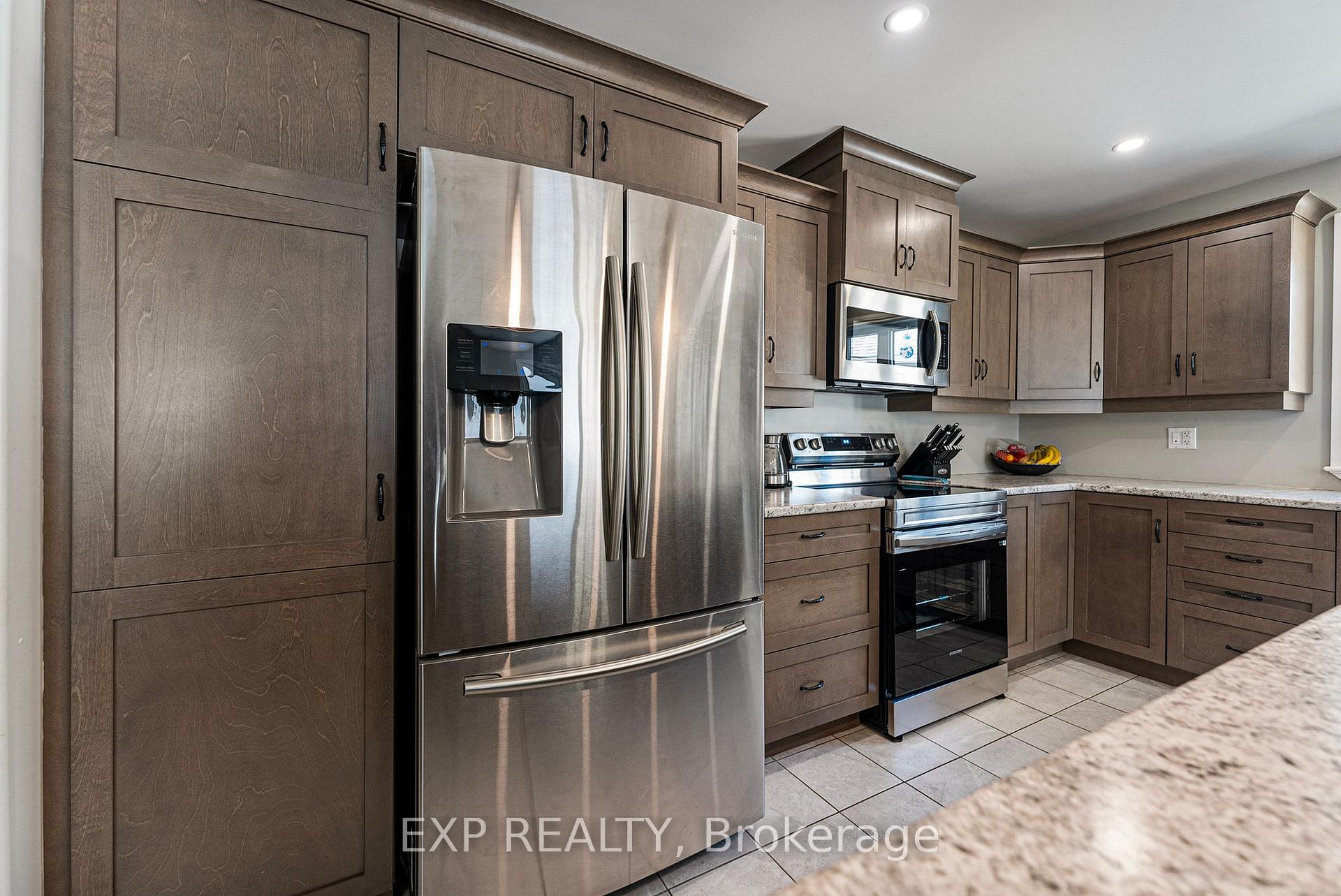 Photo 22 of 511 Coleraine Drive, Renfrew, Renfrew — HOMEH