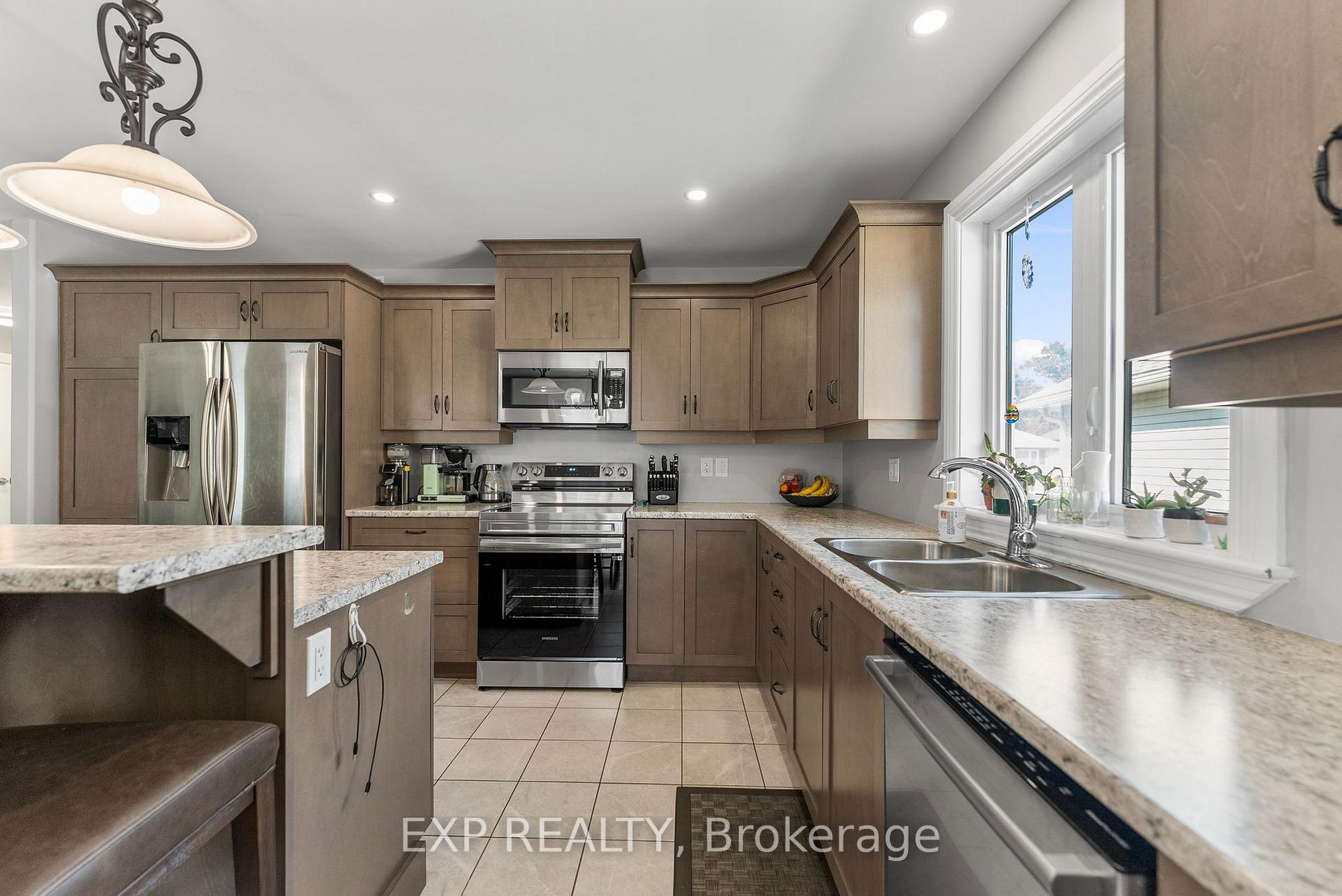 Photo 23 of 511 Coleraine Drive, Renfrew, Renfrew — HOMEH
