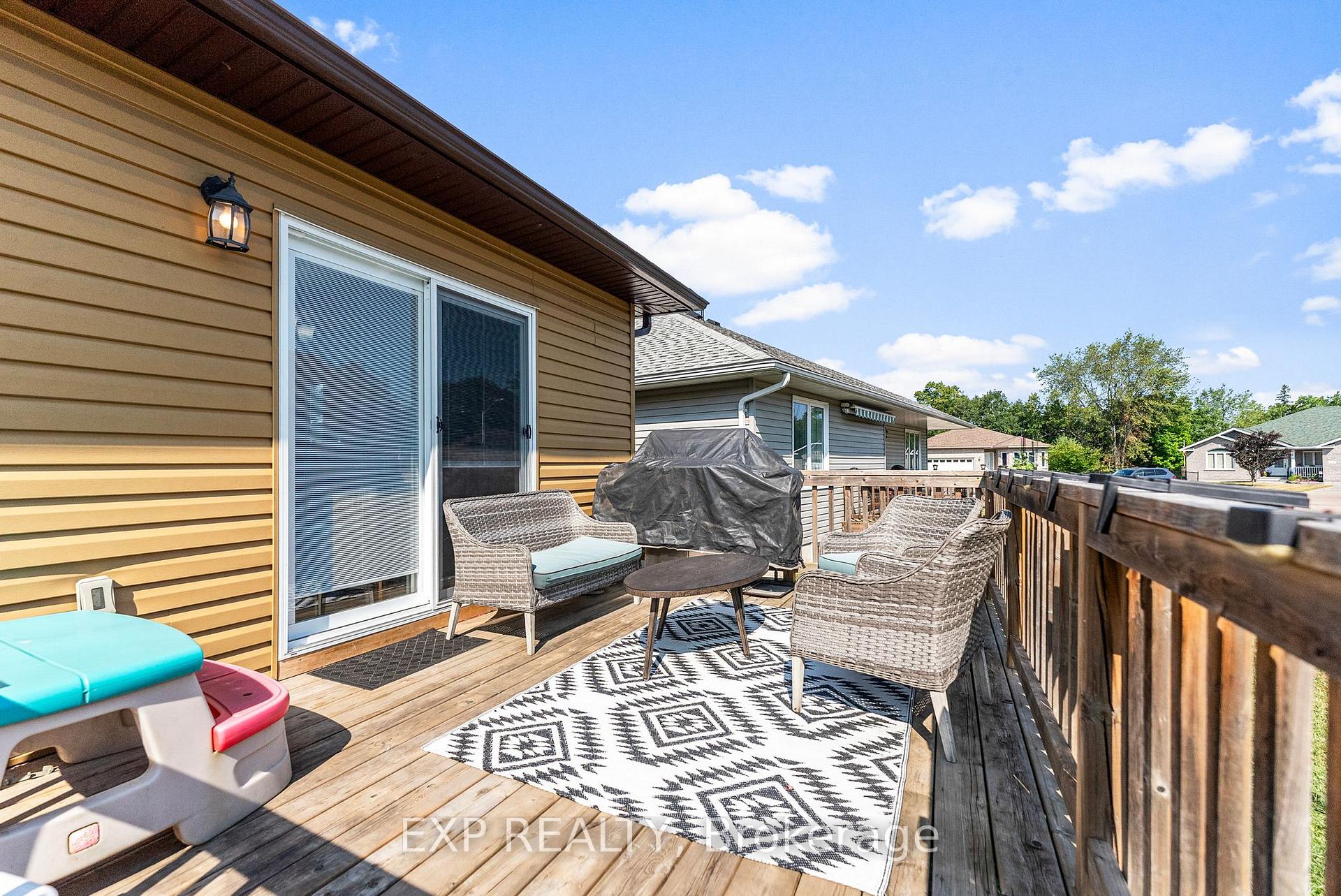 Photo 44 of 511 Coleraine Drive, Renfrew, Renfrew — HOMEH
