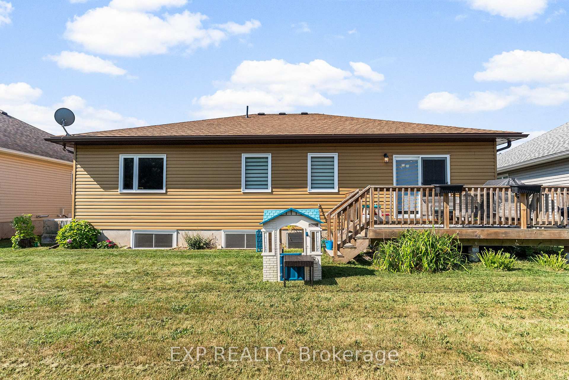 Photo 46 of 511 Coleraine Drive, Renfrew, Renfrew — HOMEH
