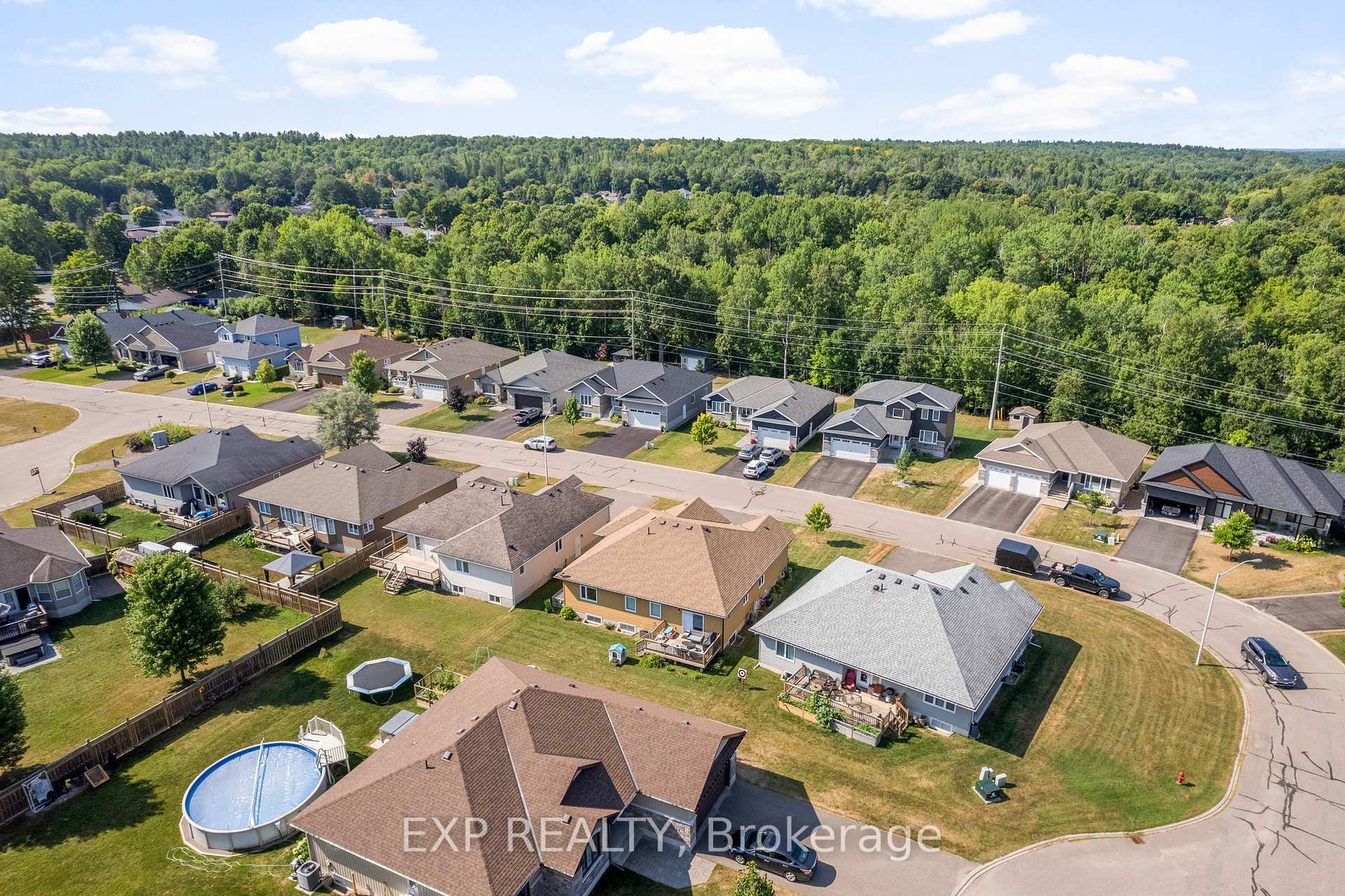 Photo 47 of 511 Coleraine Drive, Renfrew, Renfrew — HOMEH