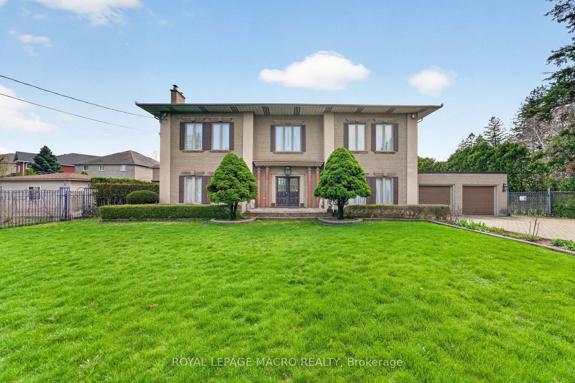 Photo of 213 Stone Church Road W