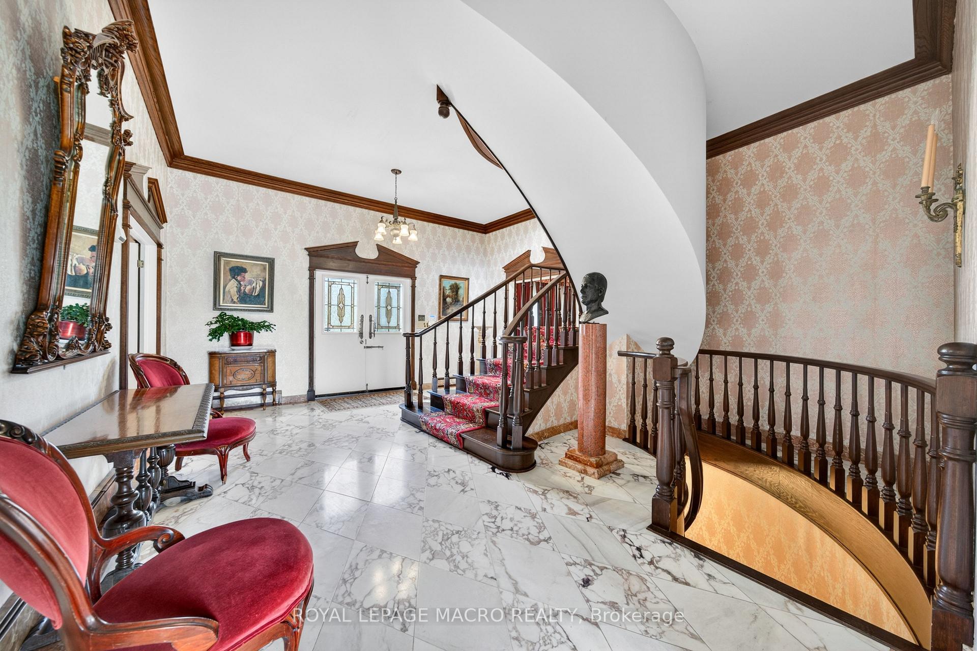Photo 6 of 213 Stone Church Road W, Hamilton, Sheldon — HOMEH