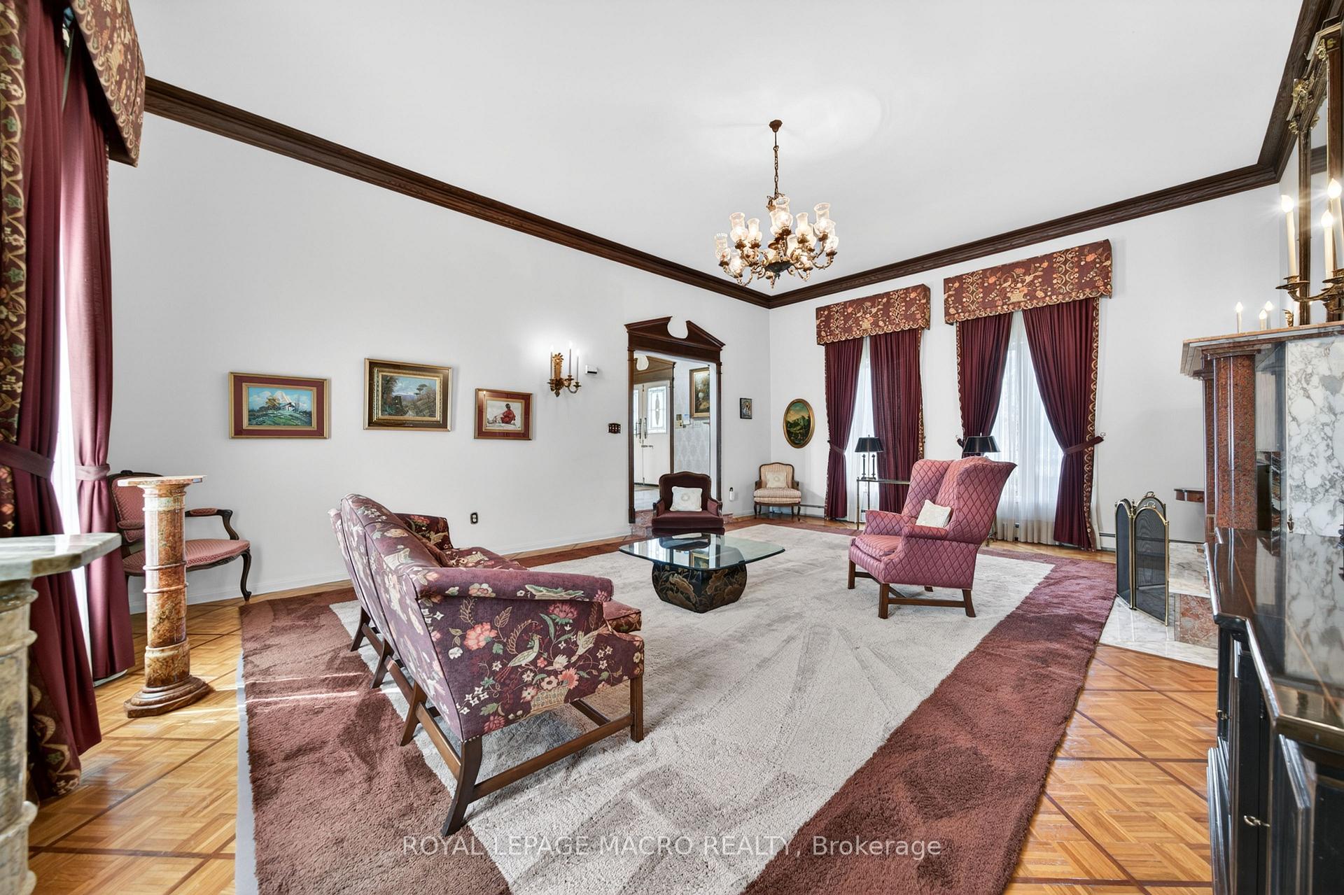 Photo 8 of 213 Stone Church Road W, Hamilton, Sheldon — HOMEH