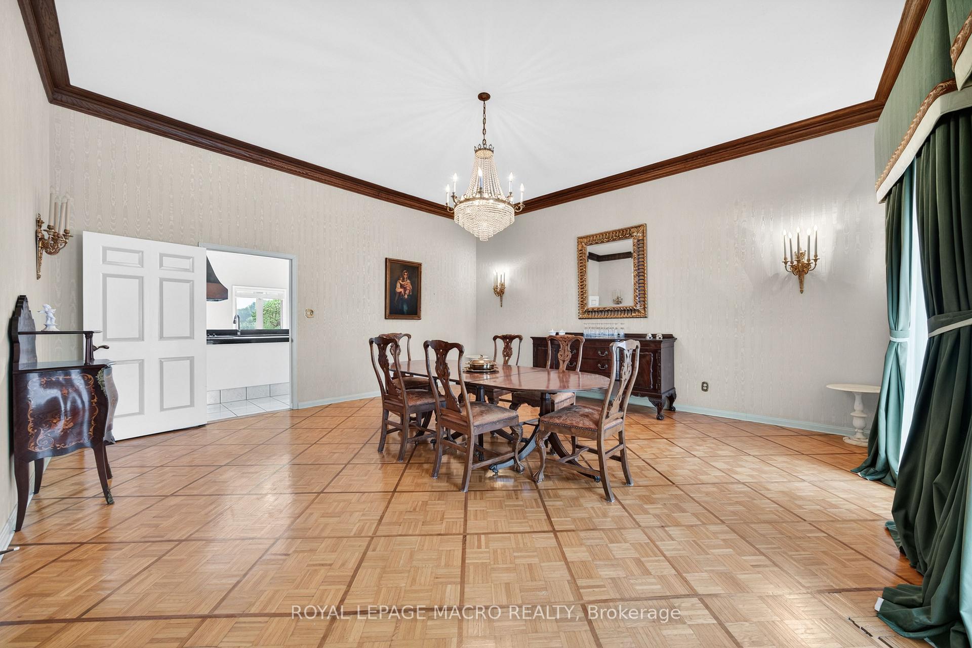 Photo 9 of 213 Stone Church Road W, Hamilton, Sheldon — HOMEH