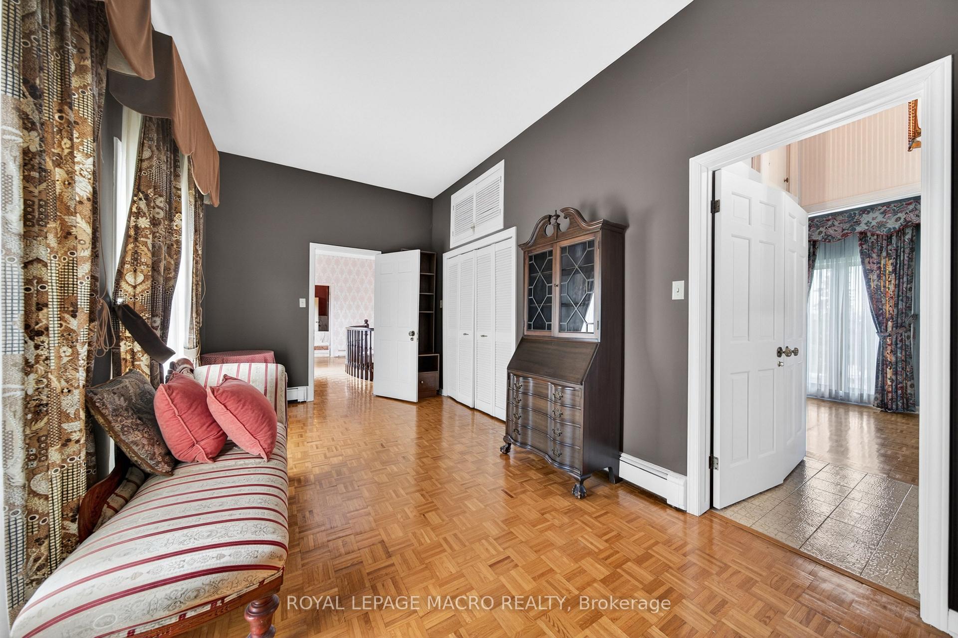 Photo 29 of 213 Stone Church Road W, Hamilton, Sheldon — HOMEH