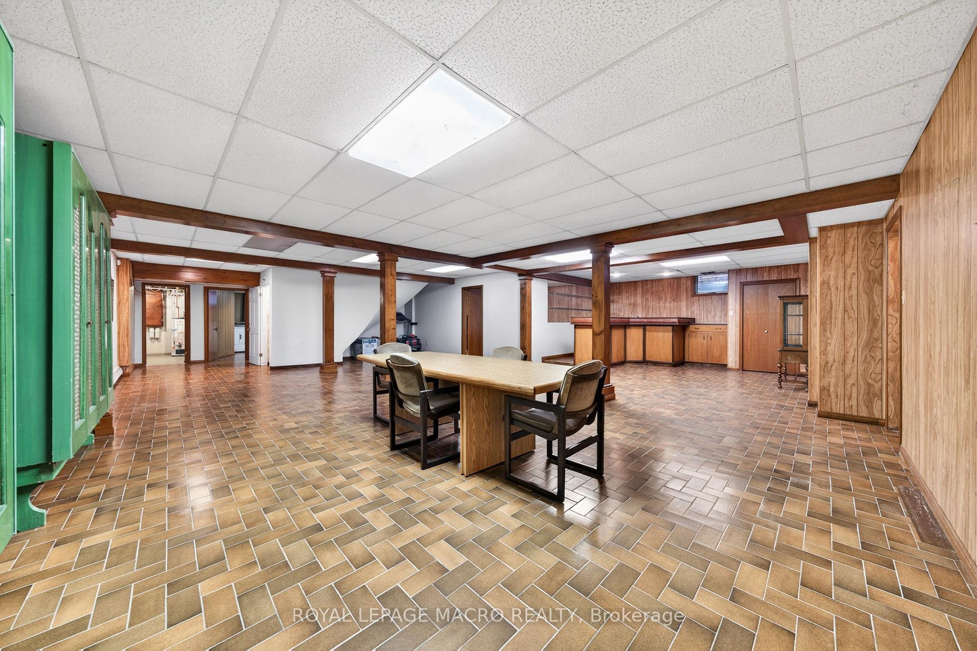 Photo 35 of 213 Stone Church Road W, Hamilton, Sheldon — HOMEH