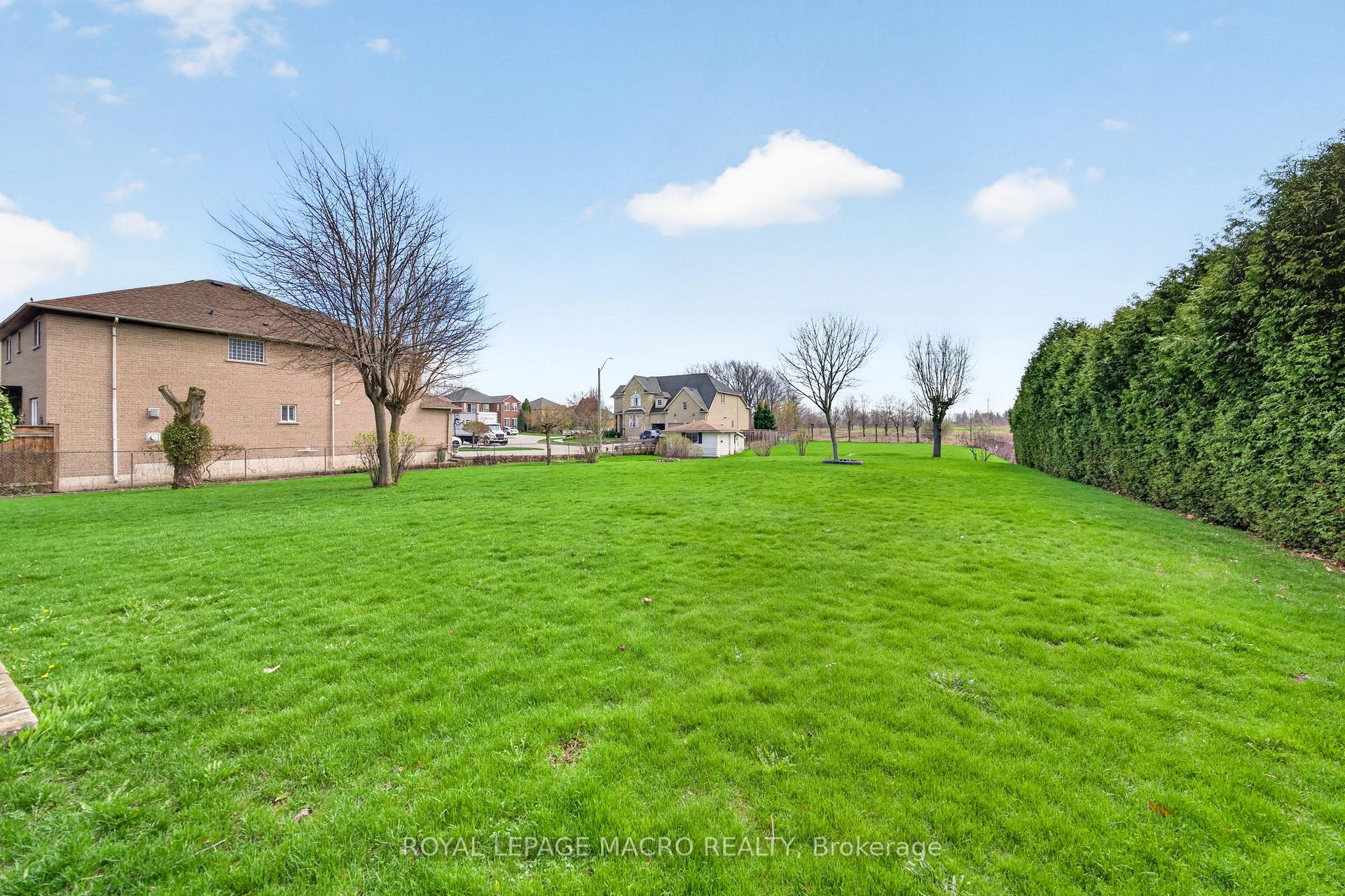 Photo 42 of 213 Stone Church Road W, Hamilton, Sheldon — HOMEH