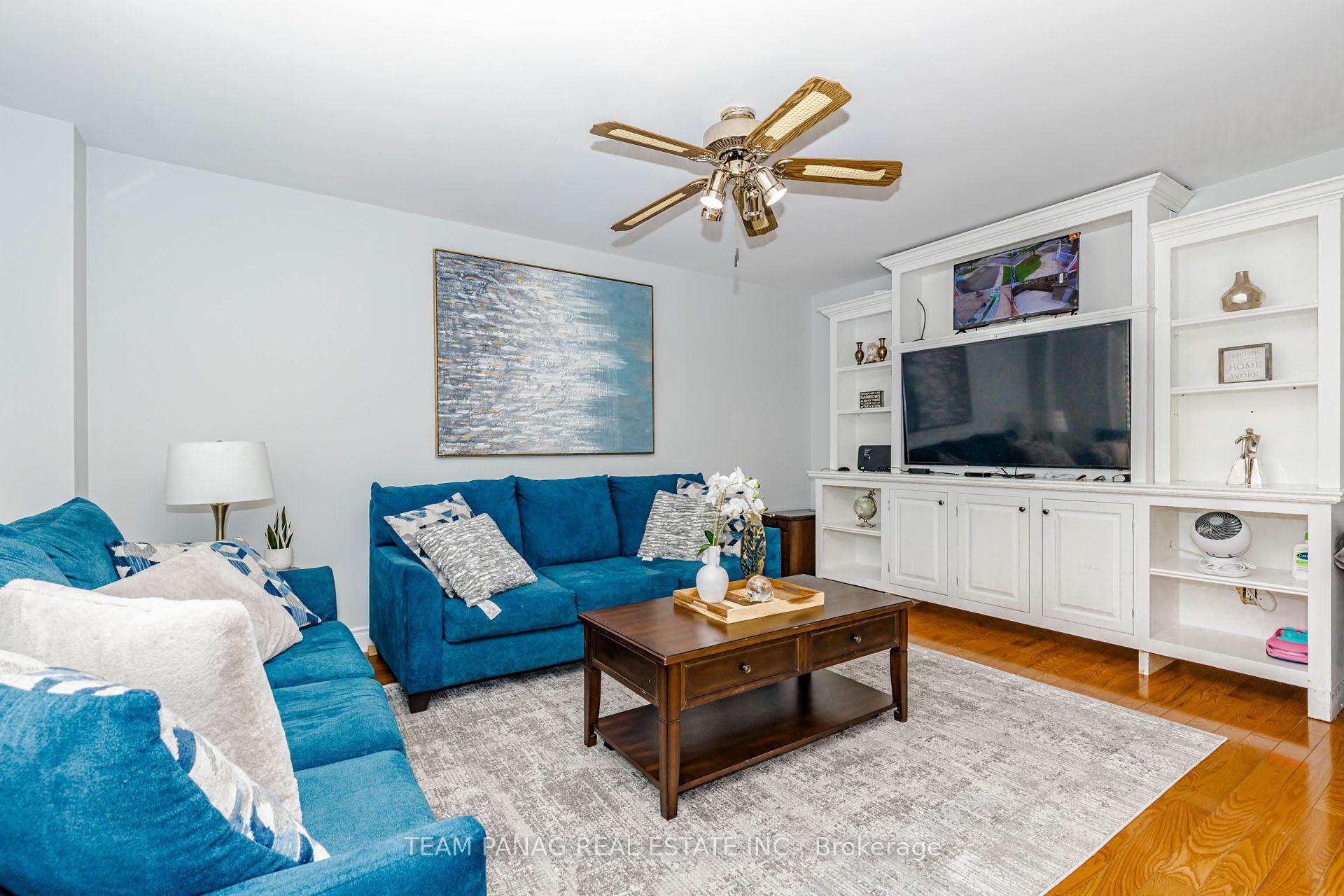 Photo 10 of 233 Queen Mary Drive, Brampton, Fletcher's Meadow — HOMEH