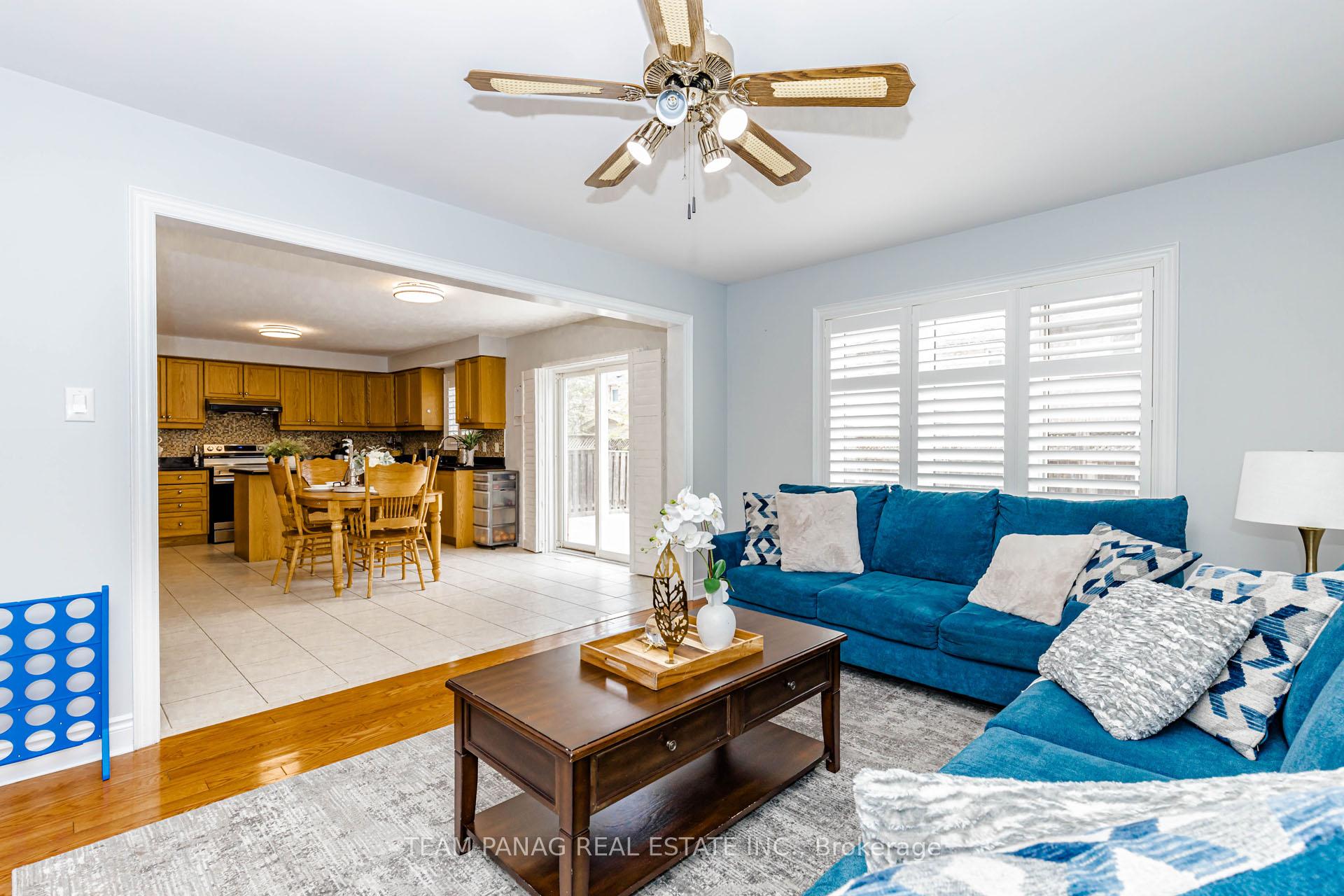 Photo 11 of 233 Queen Mary Drive, Brampton, Fletcher's Meadow — HOMEH