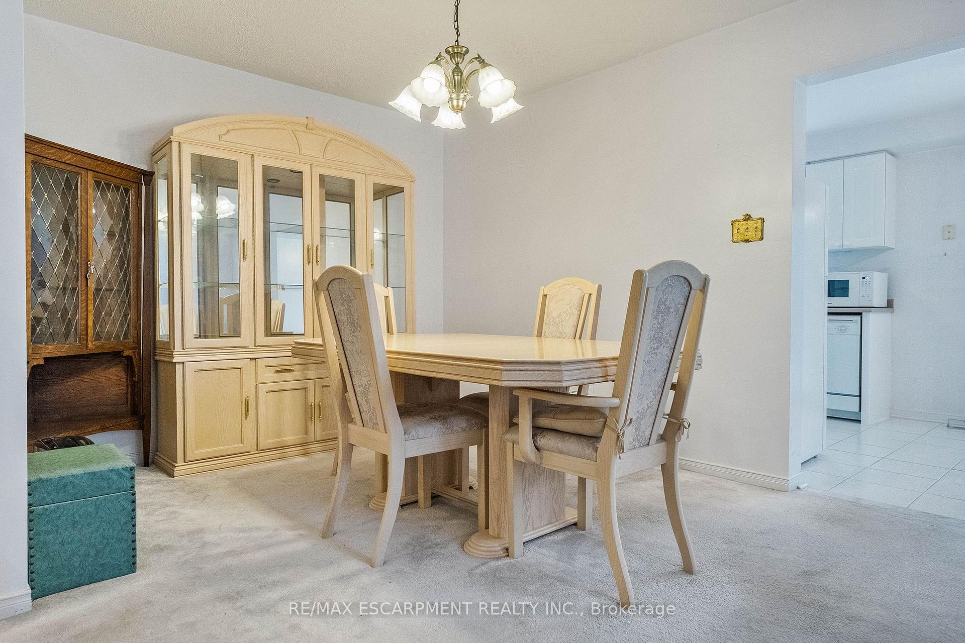 Photo 7 of 16 Whiteface Crescent, Brampton, Fletcher's Meadow — HOMEH