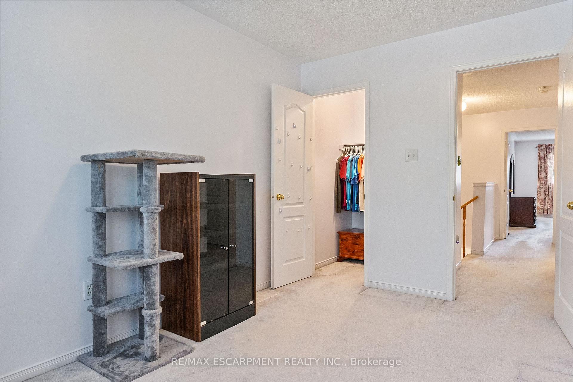 Photo 32 of 16 Whiteface Crescent, Brampton, Fletcher's Meadow — HOMEH
