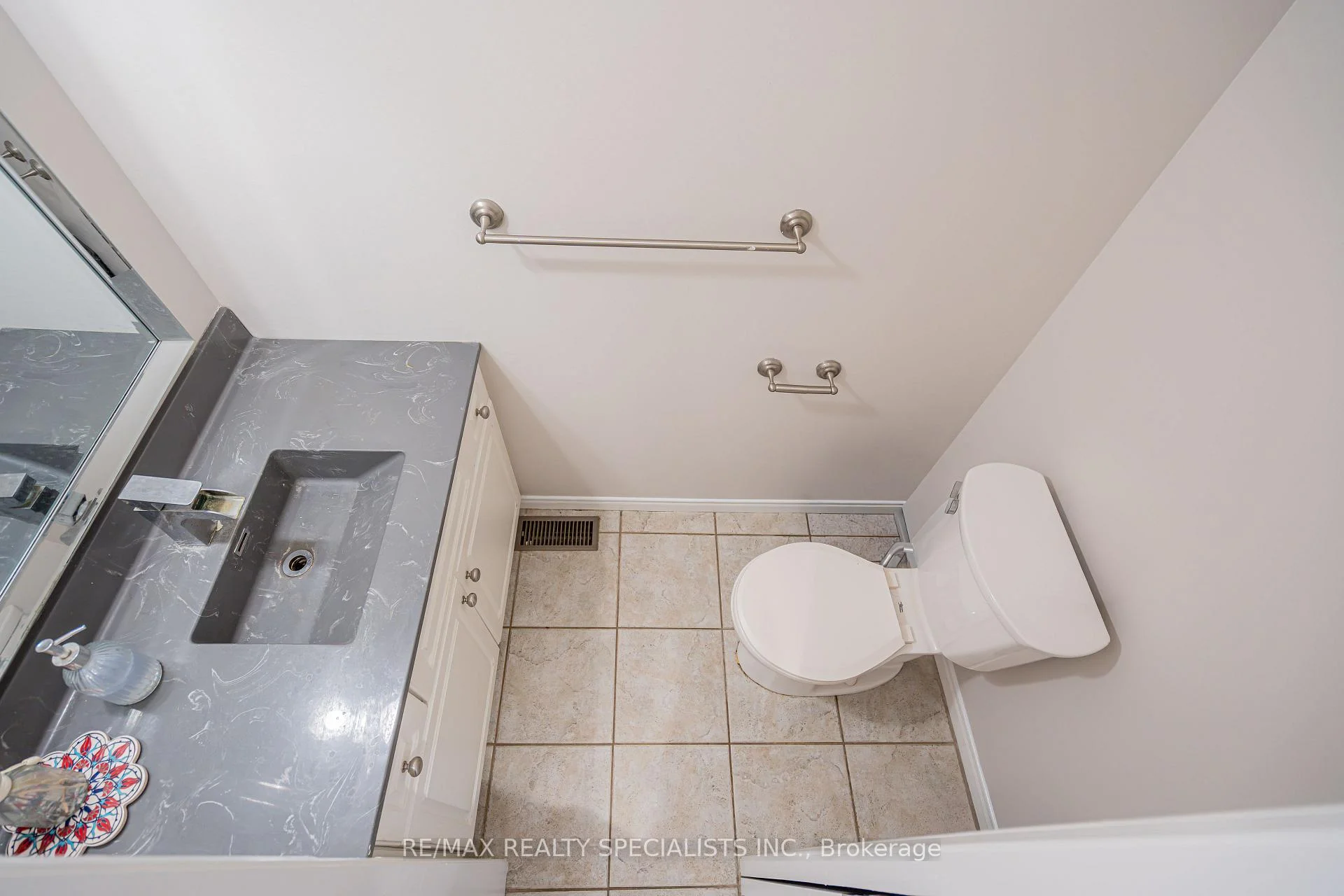 Photo 10 of 236 Summerfield Drive, Guelph, Pineridge/Westminster Woods — HOMEH