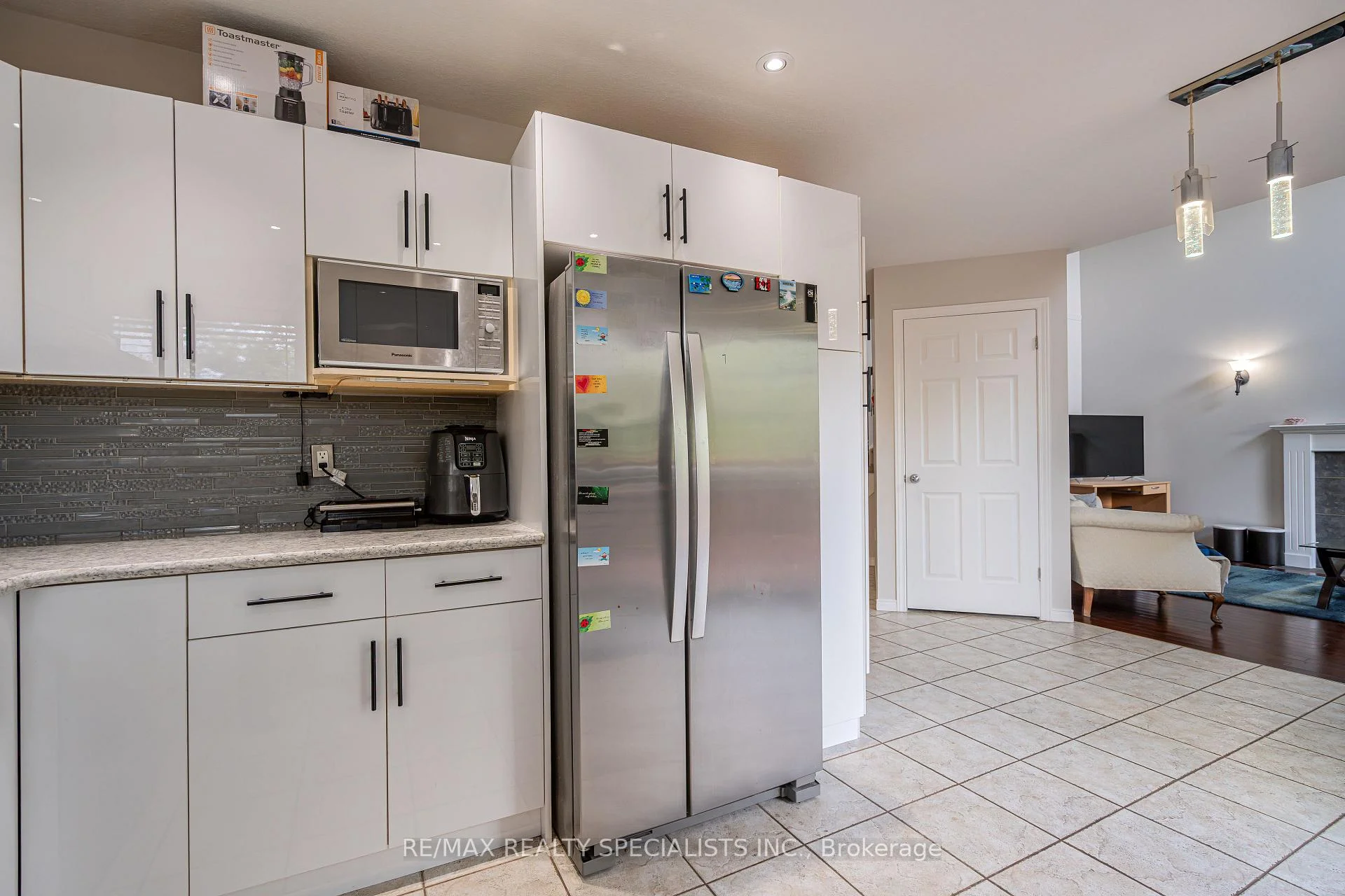 Photo 22 of 236 Summerfield Drive, Guelph, Pineridge/Westminster Woods — HOMEH