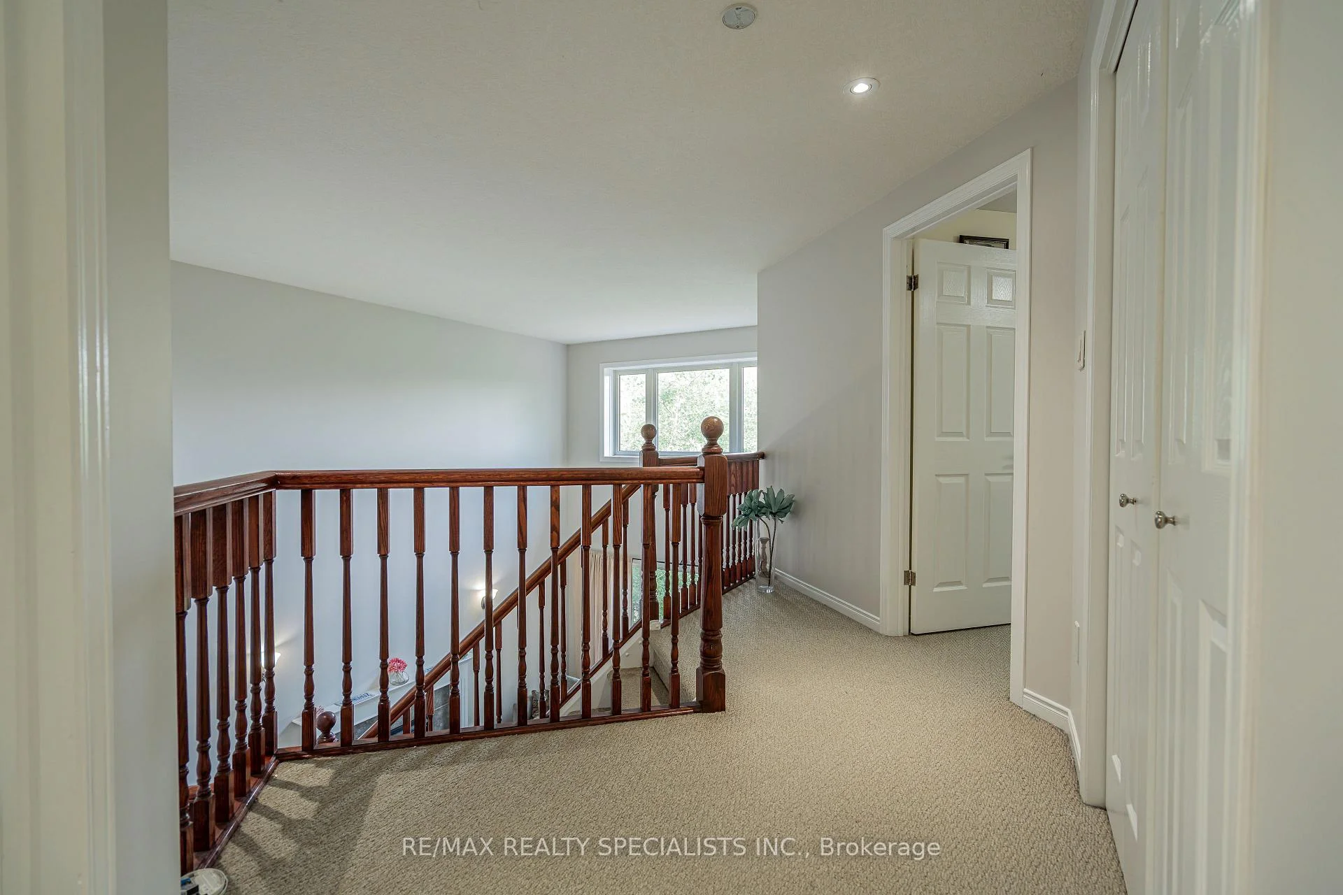 Photo 24 of 236 Summerfield Drive, Guelph, Pineridge/Westminster Woods — HOMEH