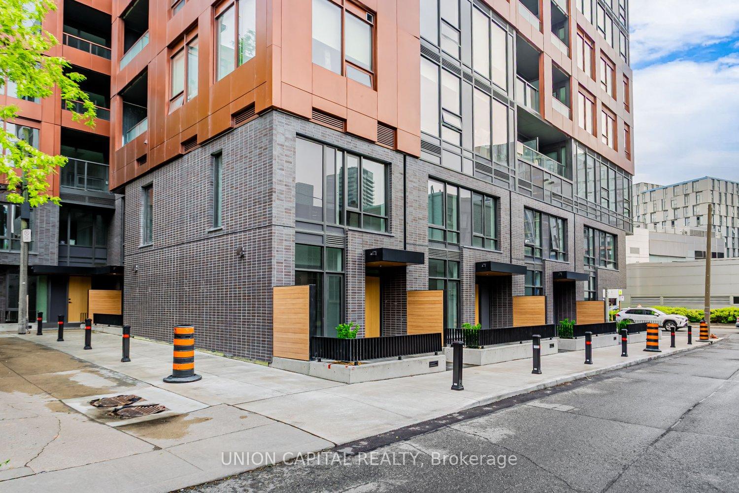 Photo 3 of Unit TH109, 28 Eastern Avenue, Toronto, Moss Park — HOMEH