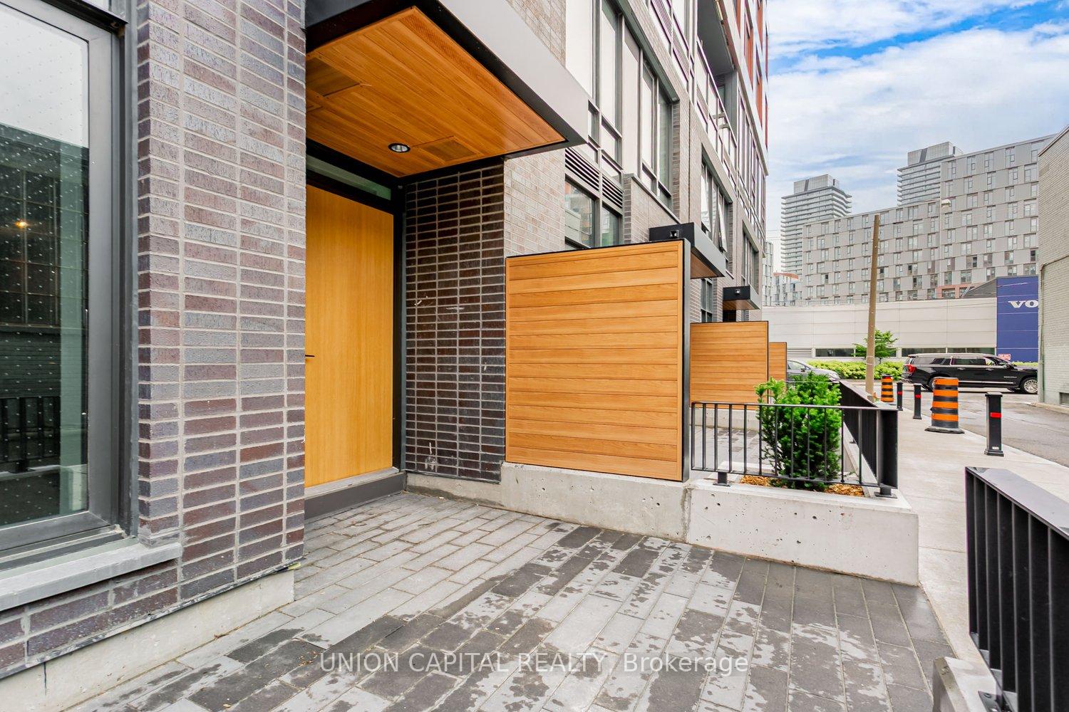 Photo 7 of Unit TH109, 28 Eastern Avenue, Toronto, Moss Park — HOMEH