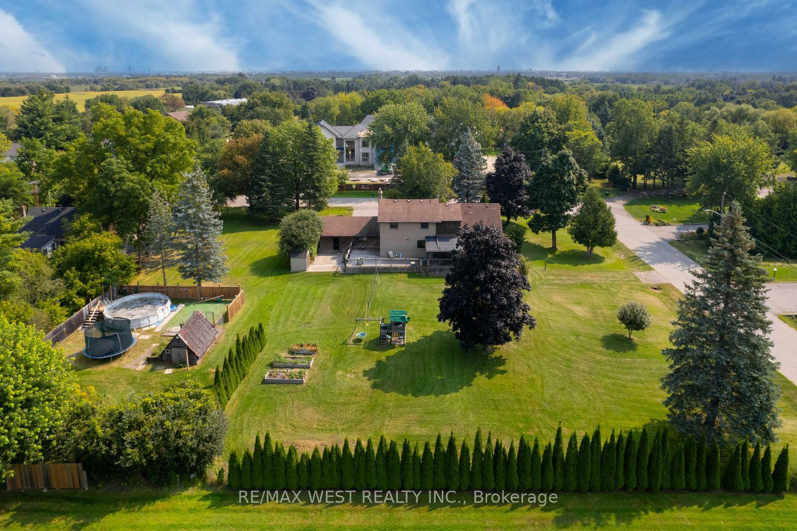 Photo 28 of 45 Marysfield Drive, Brampton, Toronto Gore Rural Estate — HOMEH