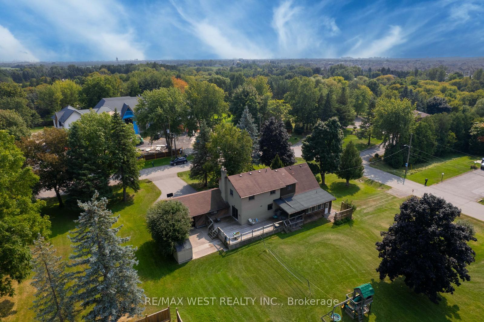 Photo 29 of 45 Marysfield Drive, Brampton, Toronto Gore Rural Estate — HOMEH