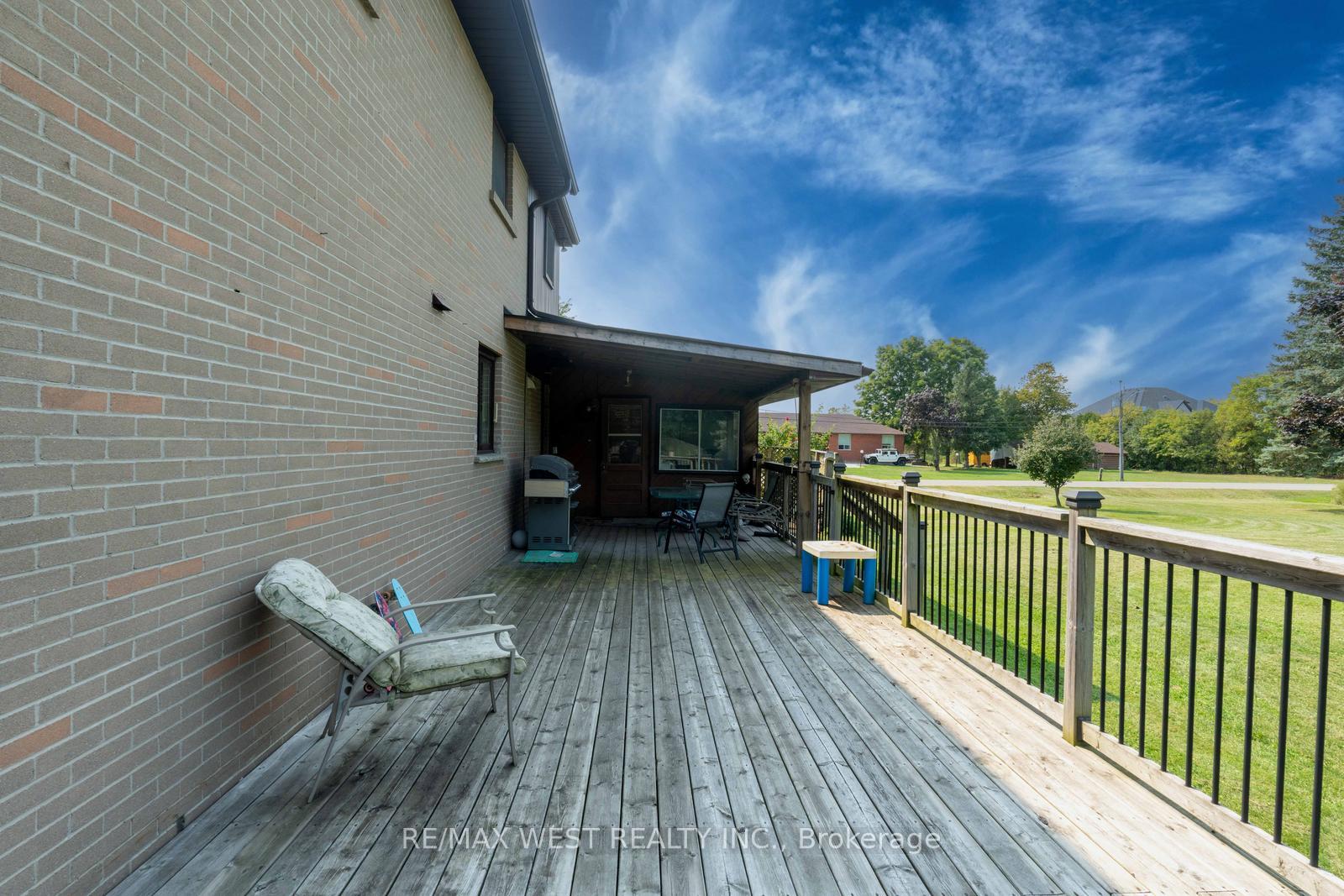 Photo 31 of 45 Marysfield Drive, Brampton, Toronto Gore Rural Estate — HOMEH