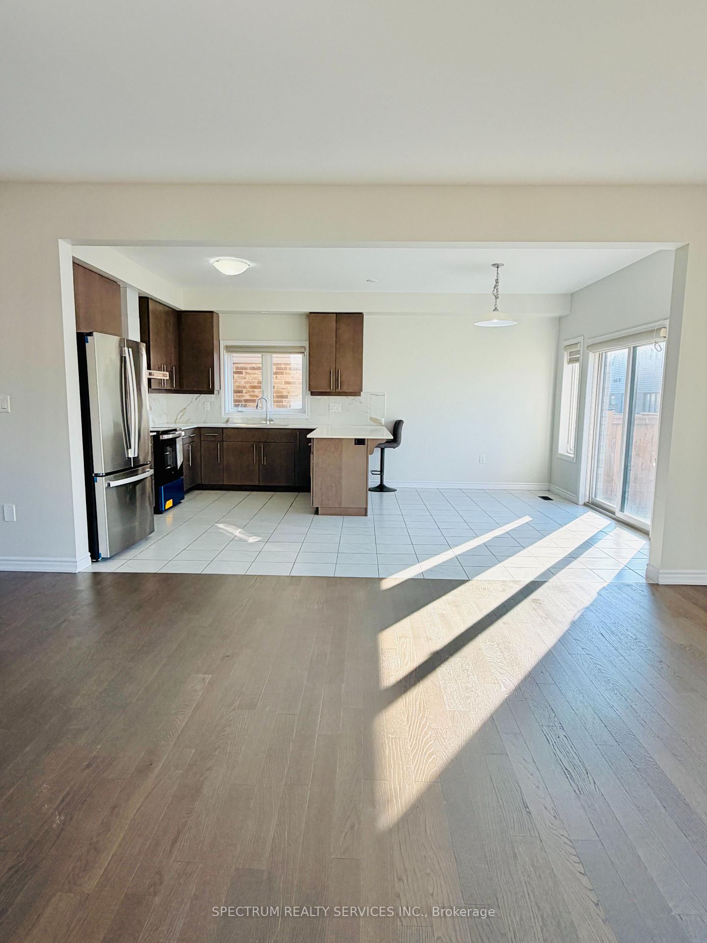 Photo 7 of 41 Ladd Avenue, Brantford, Empire South — HOMEH