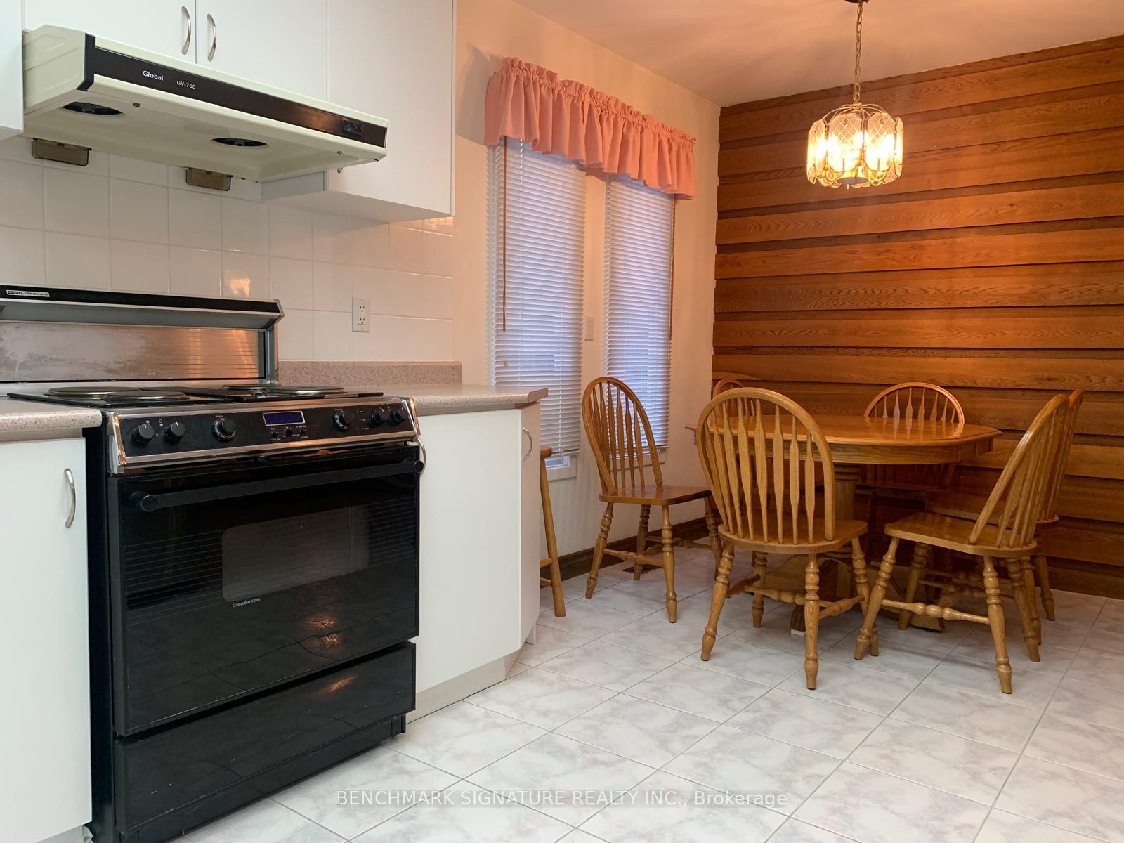 Photo 7 of 31 Melva Crescent, Scarborough, Agincourt North — HOMEH