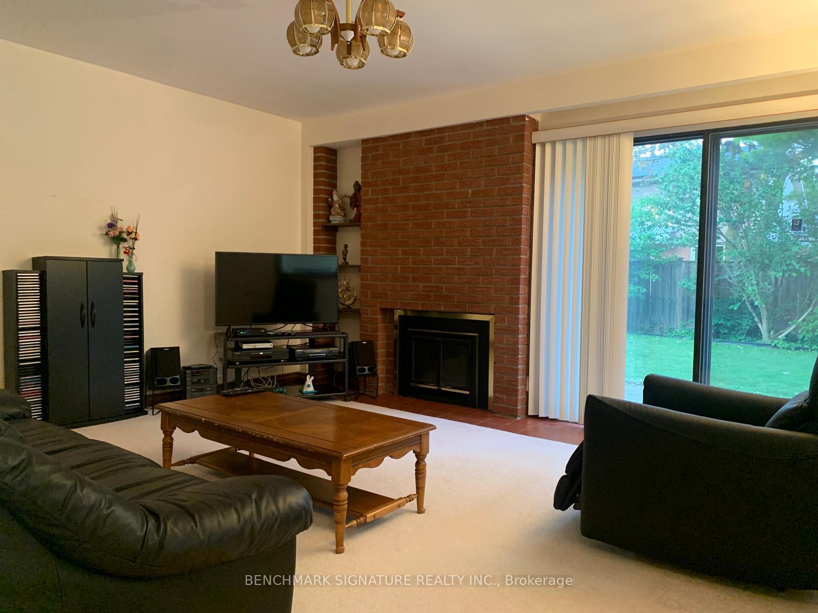 Photo 9 of 31 Melva Crescent, Scarborough, Agincourt North — HOMEH