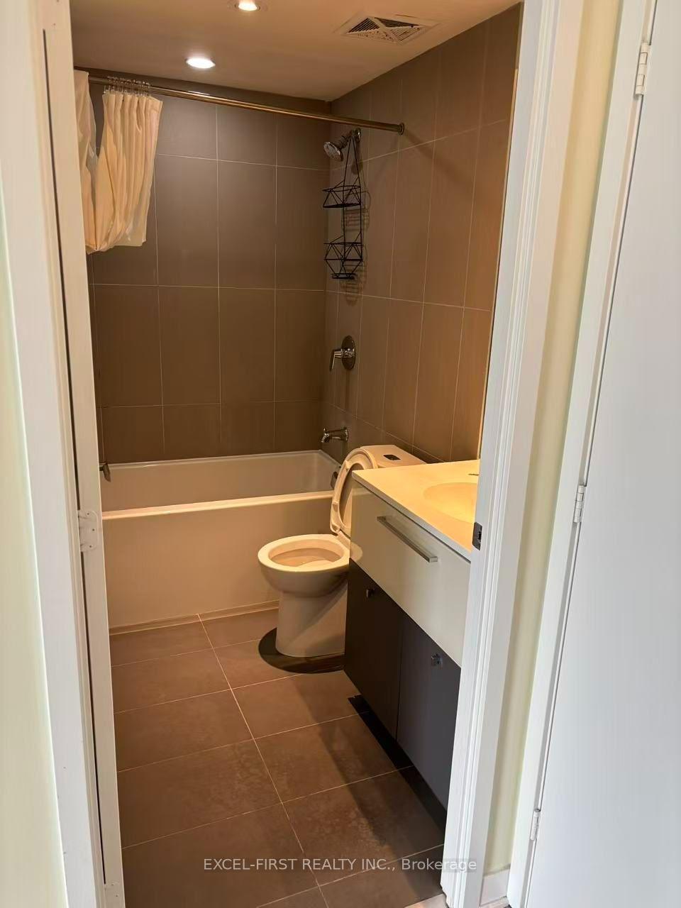 Photo 10 of Unit 1011, 15 Grenvilles Street, Toronto, Bay Street Corridor — HOMEH