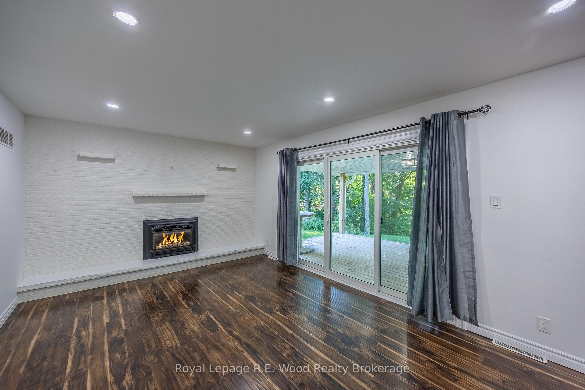 Photo 9 of 6 Highland Drive, Tillsonburg — HOMEH