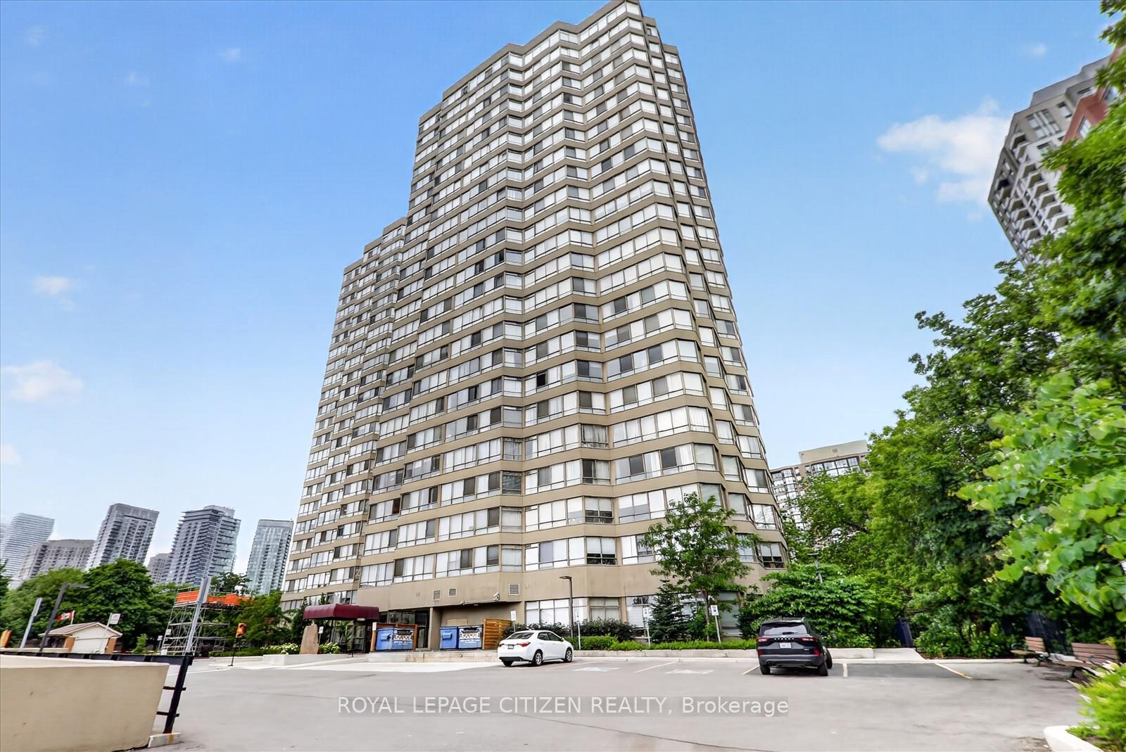 Photo 2 of Unit 907, 3605 Kariya Drive, Mississauga, City Centre — HOMEH