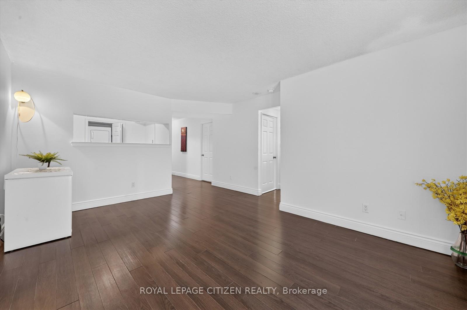 Photo 14 of Unit 907, 3605 Kariya Drive, Mississauga, City Centre — HOMEH