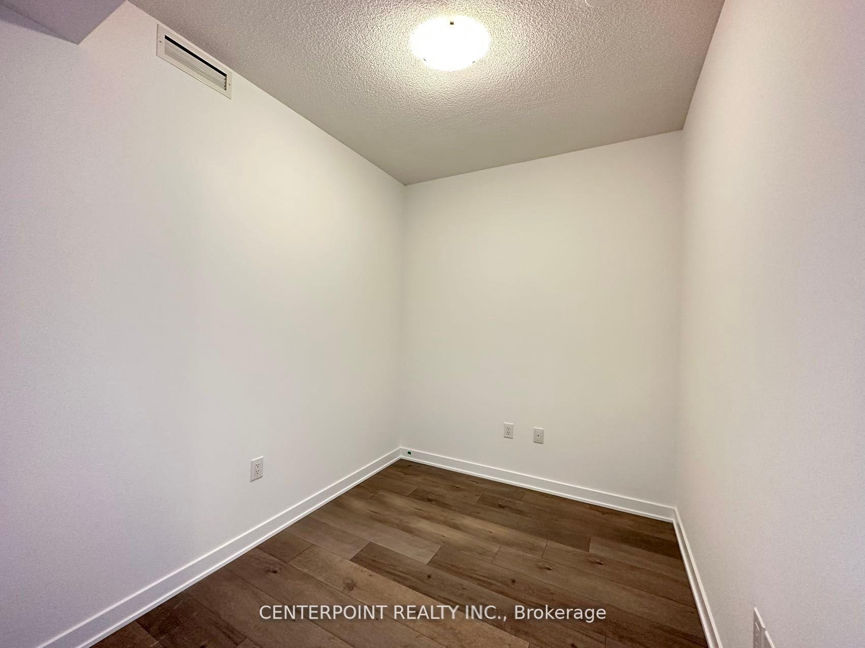 Photo 5 of Unit 615, 60 Honeycrisp Crescent, Vaughan, Vaughan Corporate Centre — HOMEH