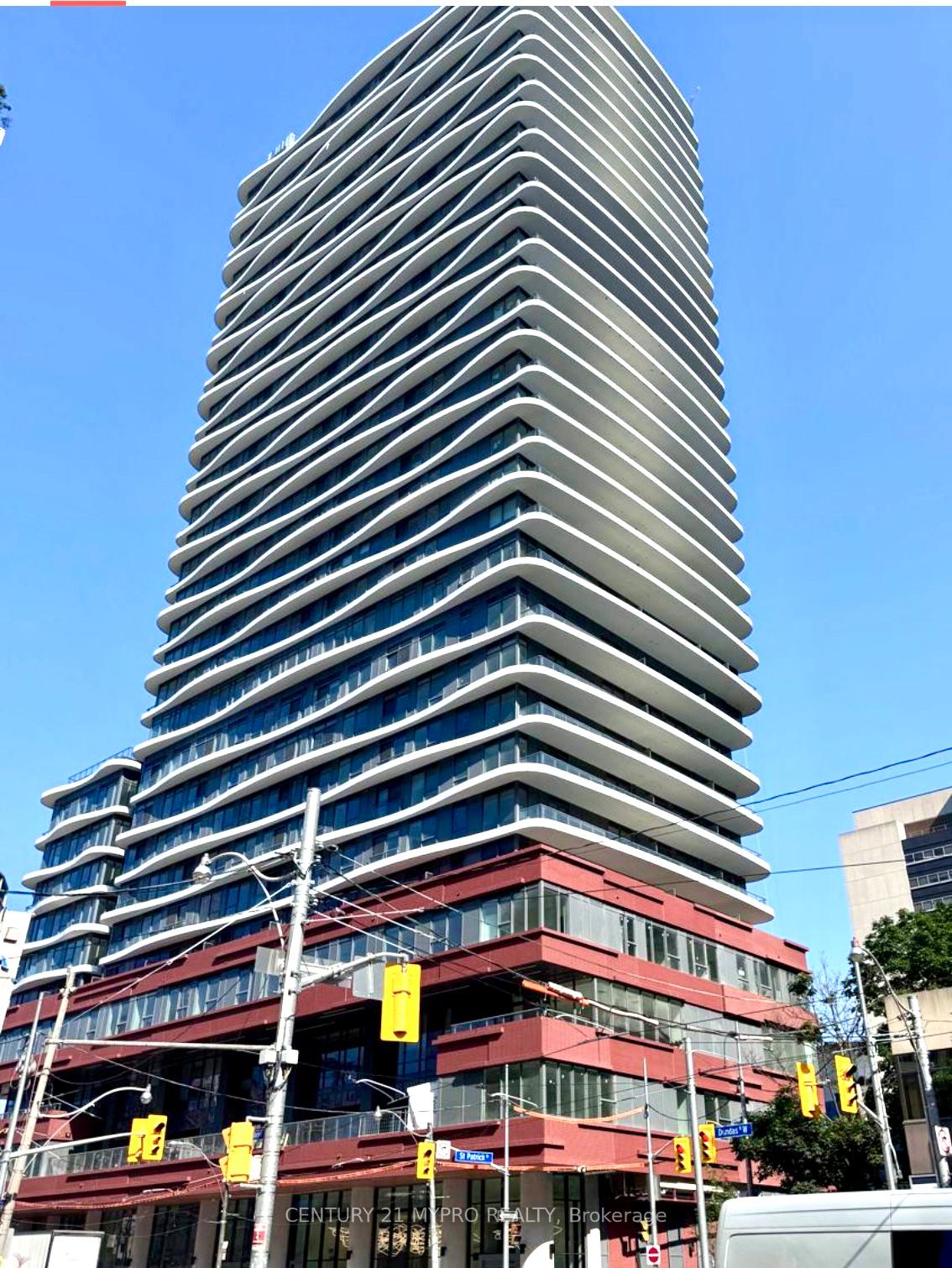Front of Unit 1204, 280 Dundas Street W