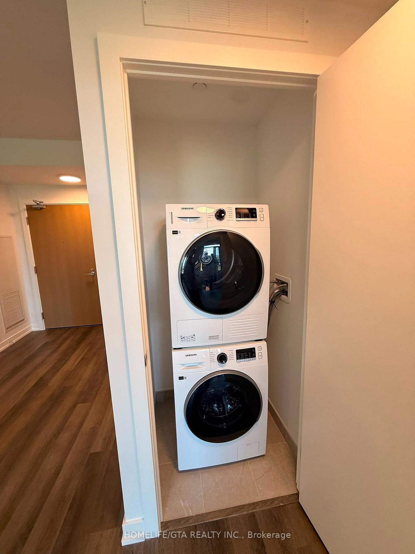 Photo 7 of Unit 605, 21 Meadowdale Road, Vaughan, Concord — HOMEH